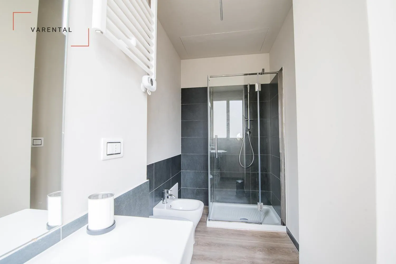 Bathroom in Carlina Palace by Varental