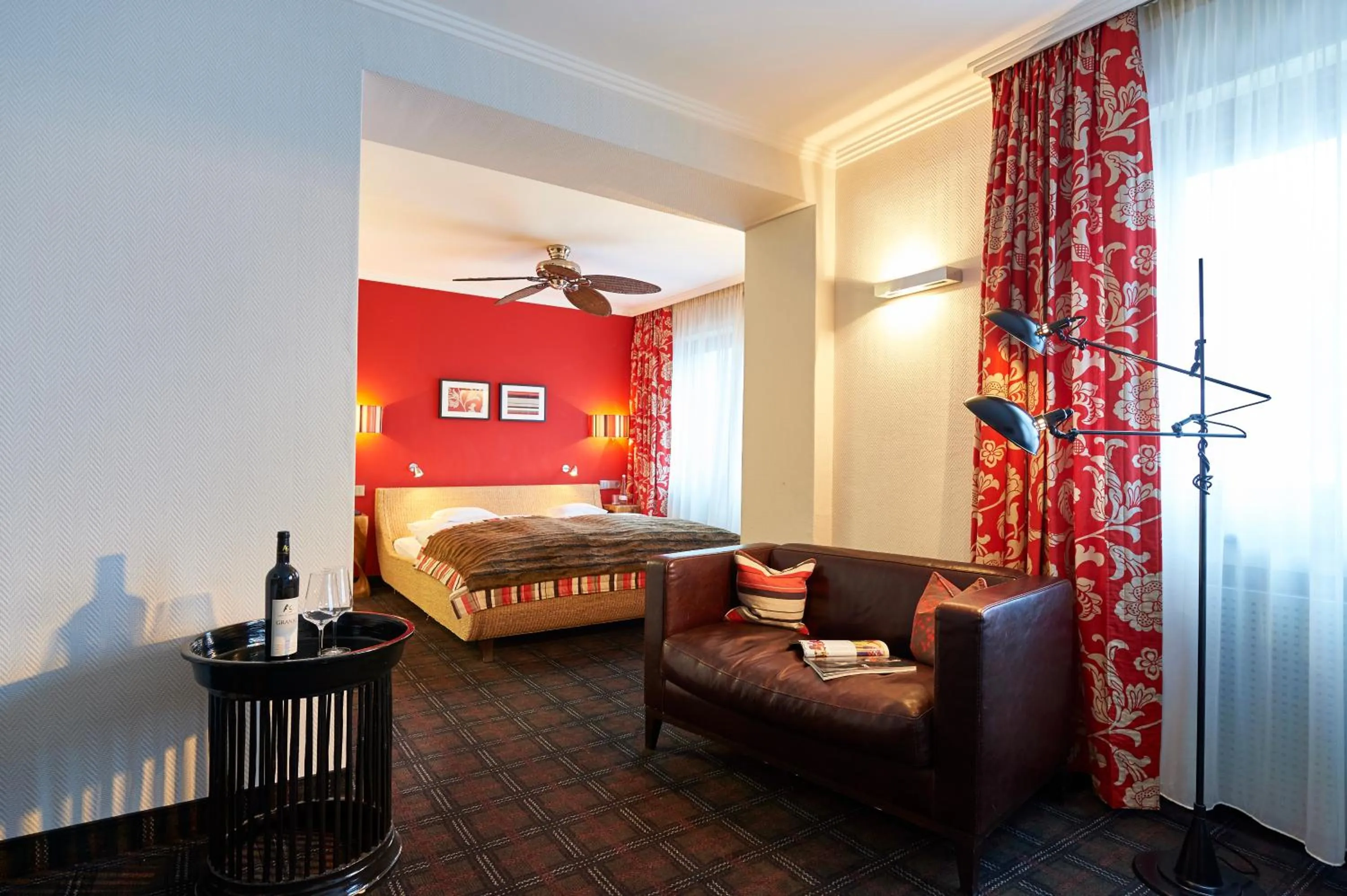 Photo of the whole room, Bed in Hotel-Restaurant Schwanen