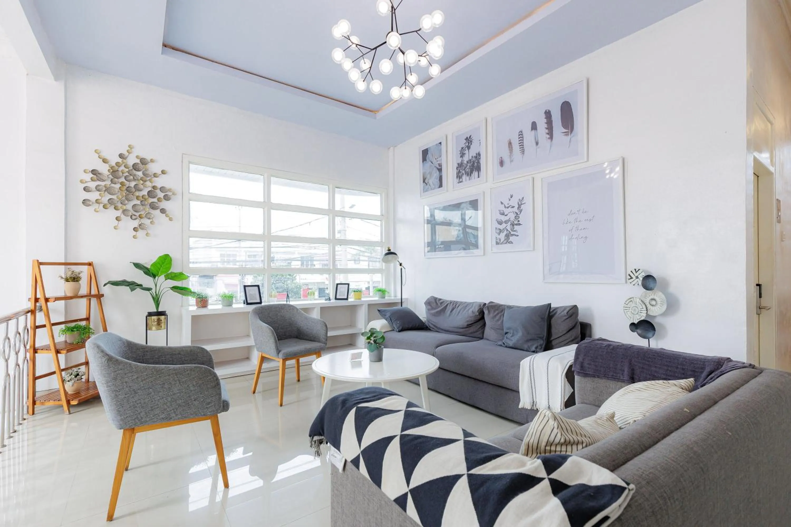 Seating area in RedDoorz Plus Syariah near Museum Lampung