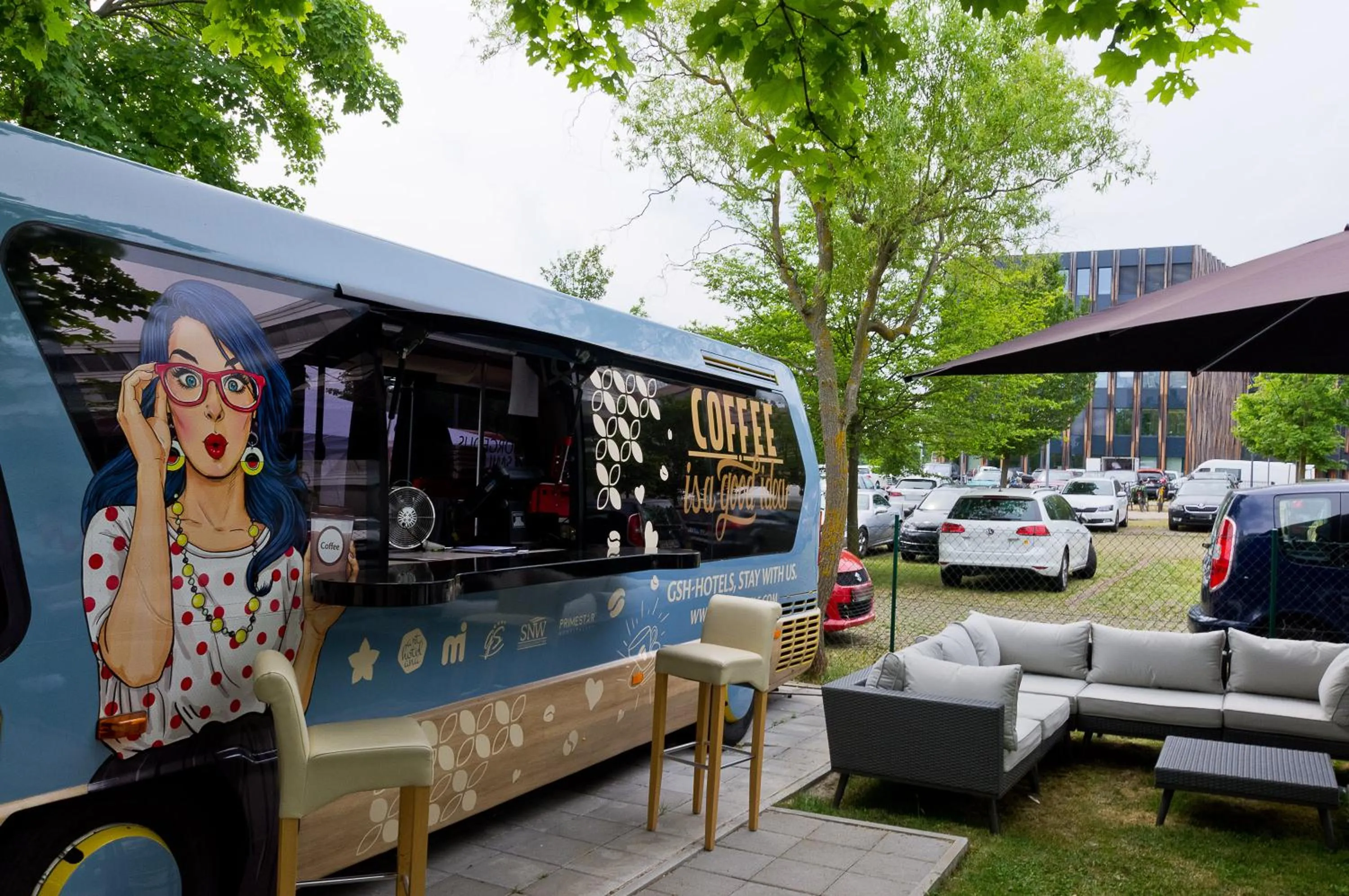 Restaurant/places to eat in Arthotel ANA Neotel