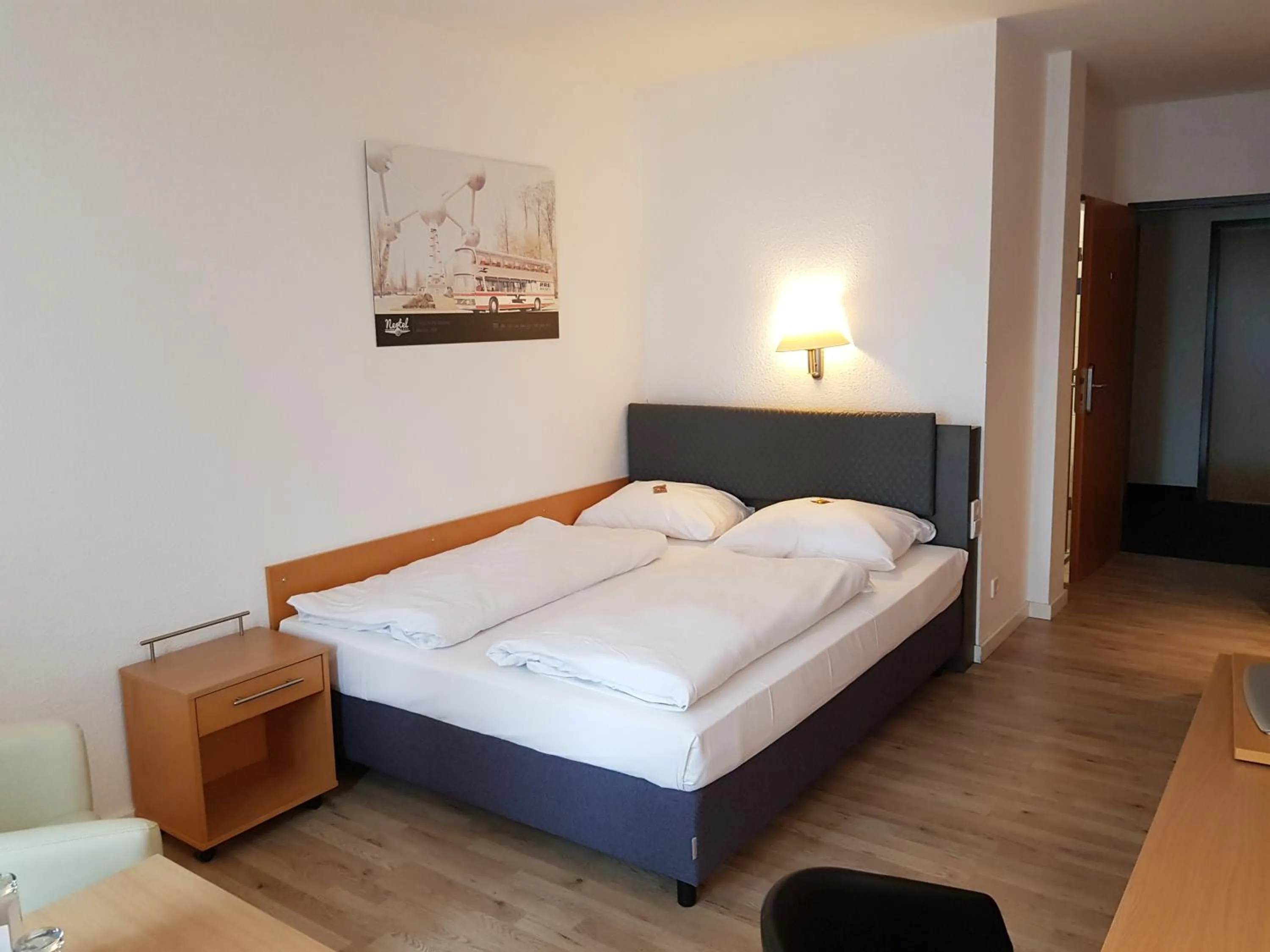 Photo of the whole room, Bed in Arthotel ANA Neotel