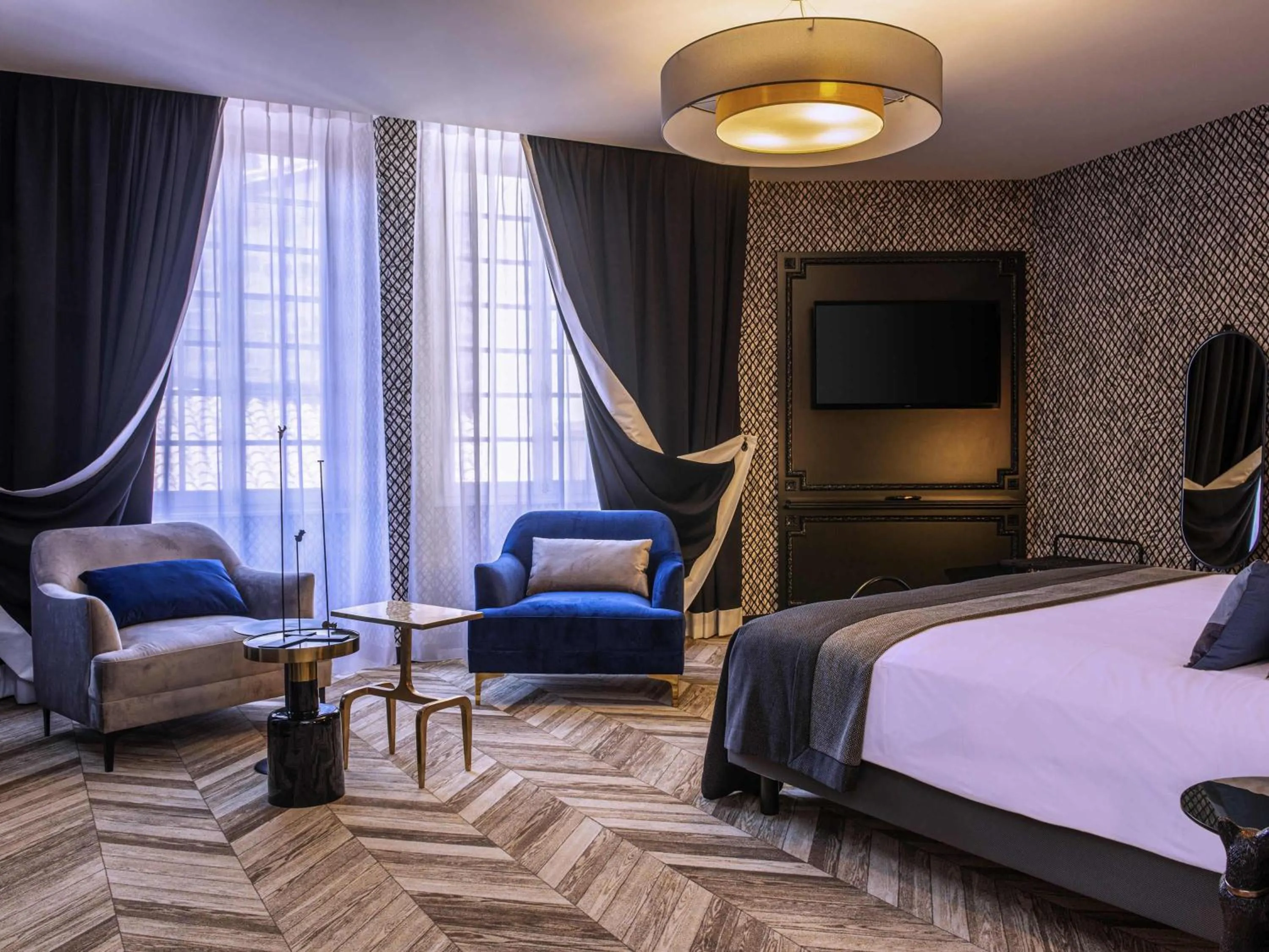 Bedroom, Bed in Mercure Figeac Viguier du Roy