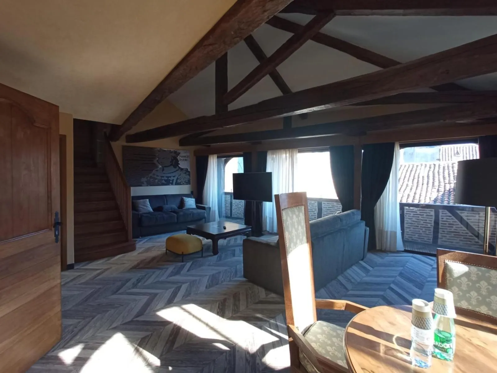 Living room in Mercure Figeac Viguier du Roy