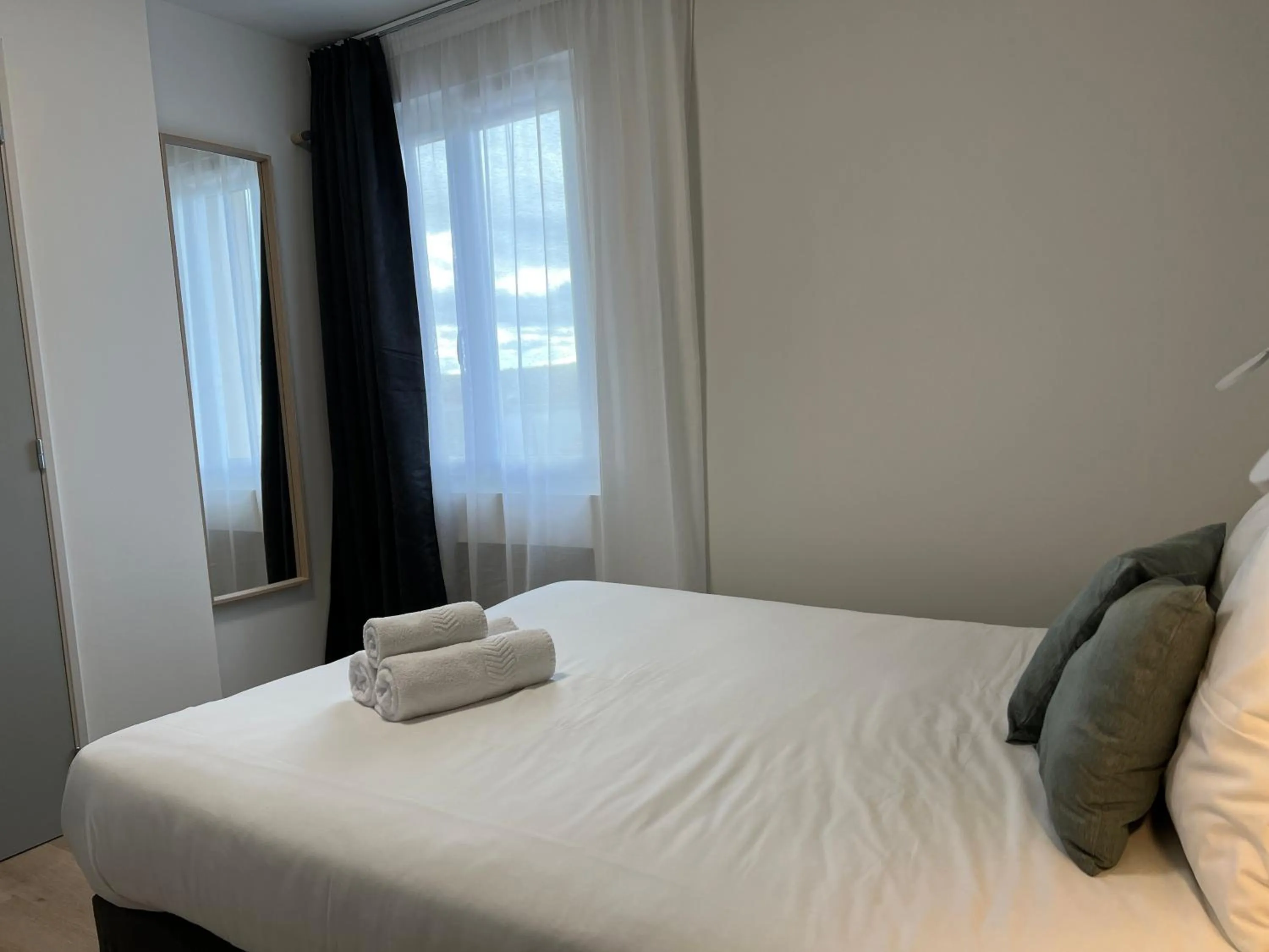 Bed in Hôtel Le Ponson