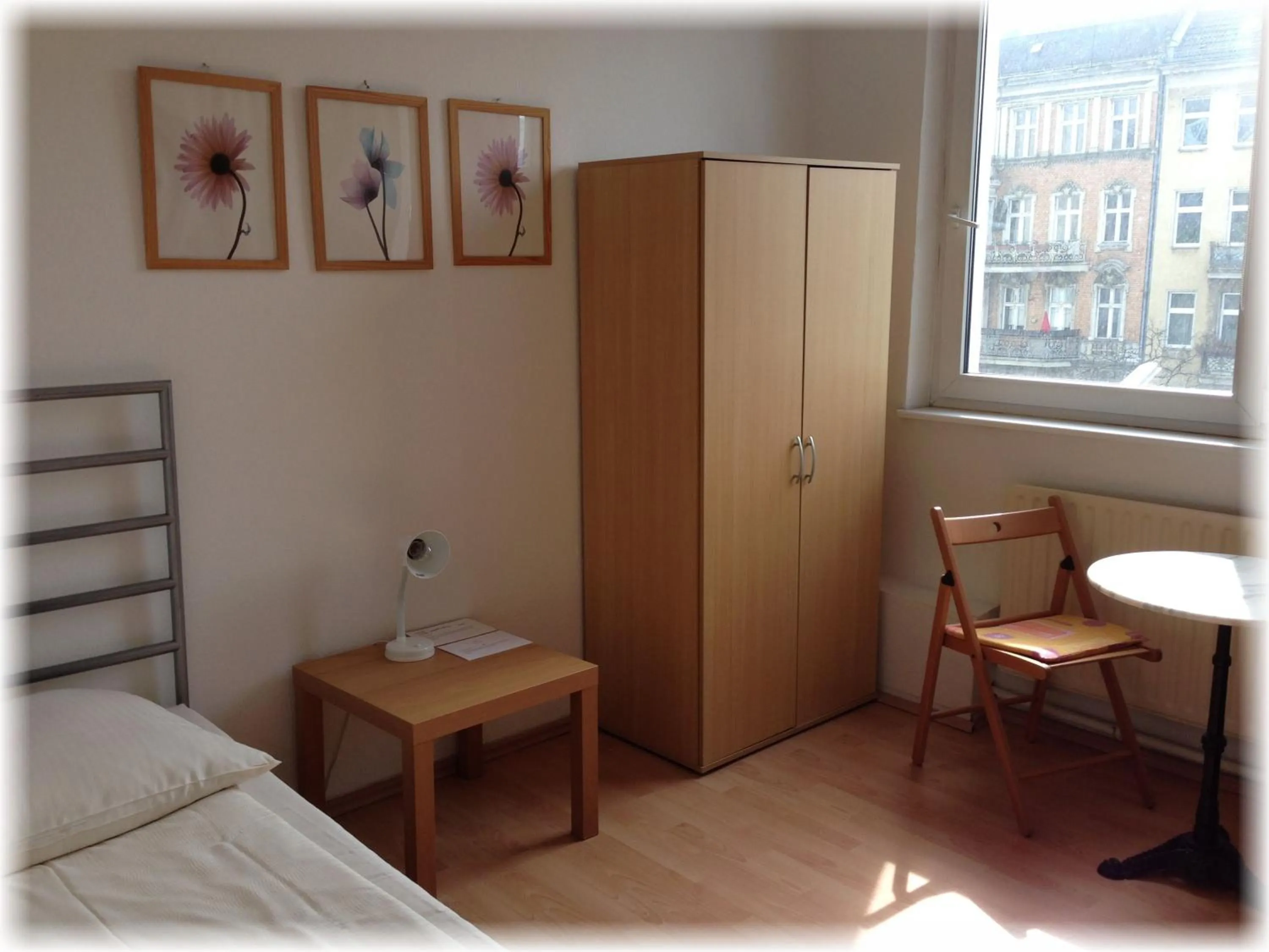 Bedroom, Seating Area in City Inn