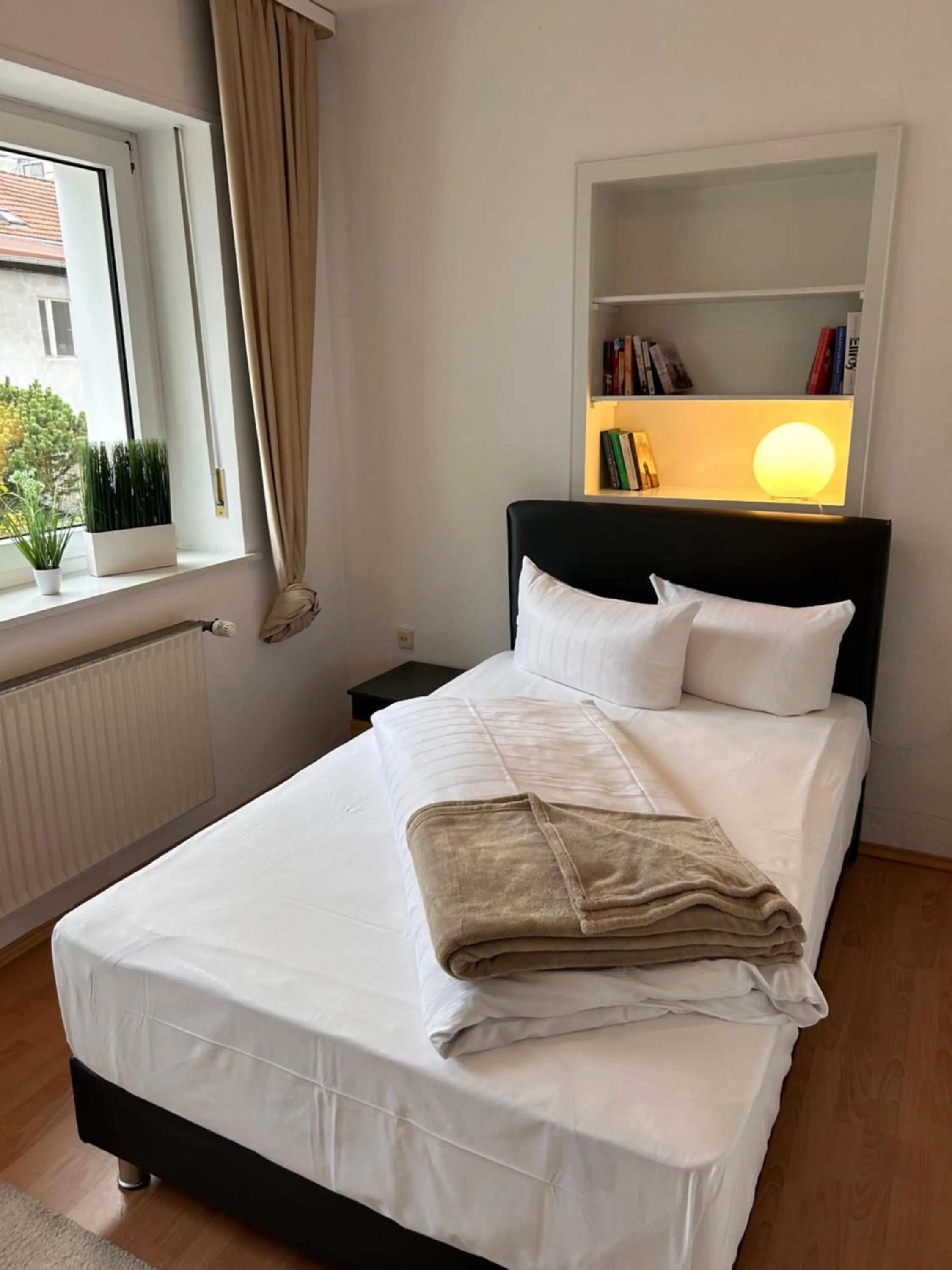 Bedroom, Bed in Hotel Rosenhof GmbH