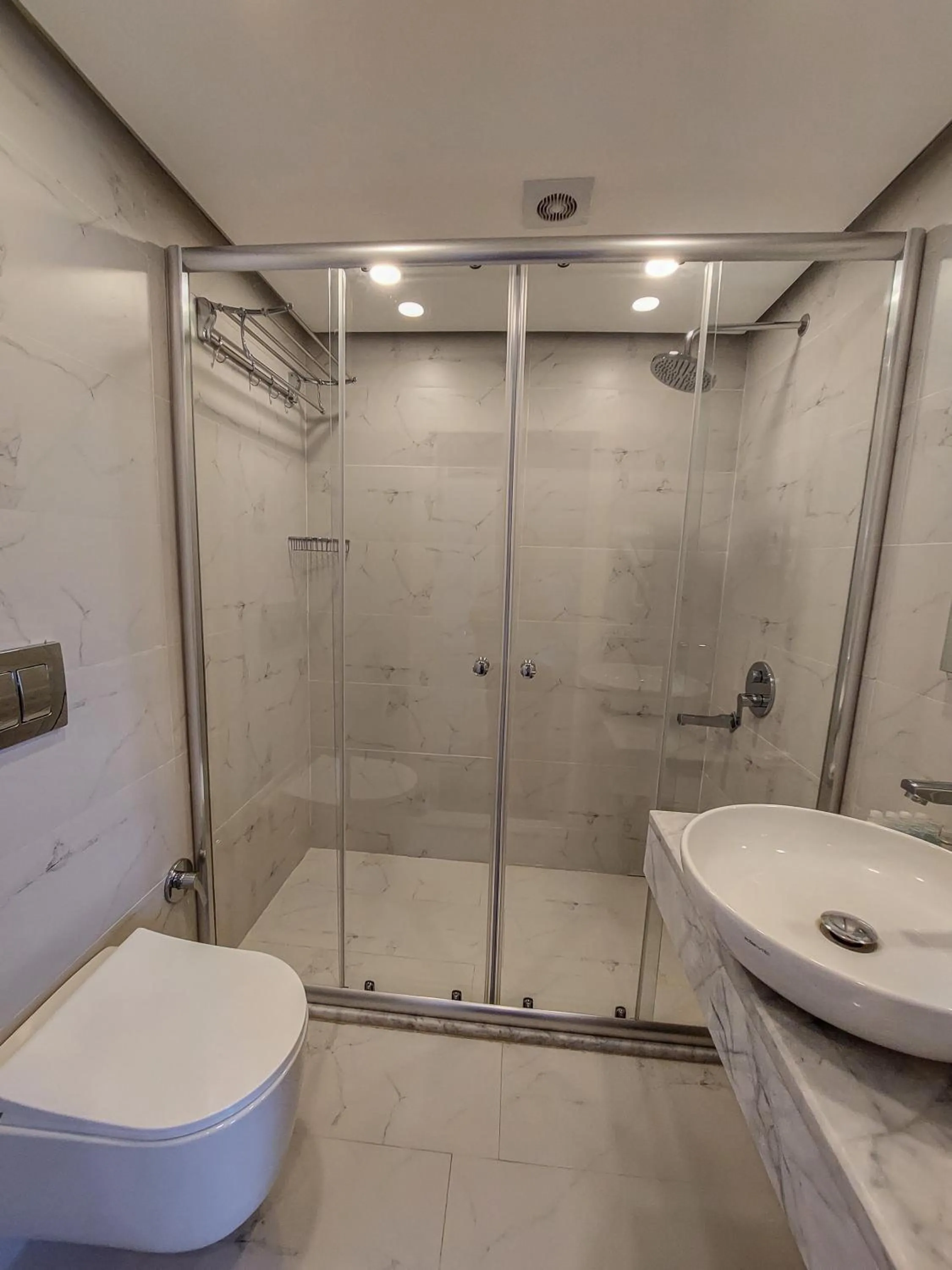 Bathroom in Riva Hill Resort Lankaran