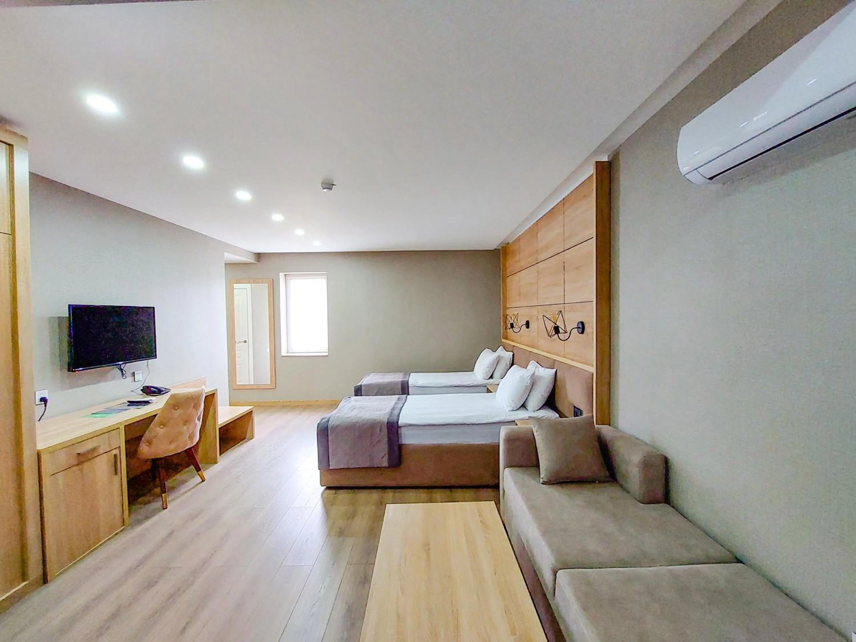 Communal lounge/ TV room, Bed in Riva Hill Resort Lankaran