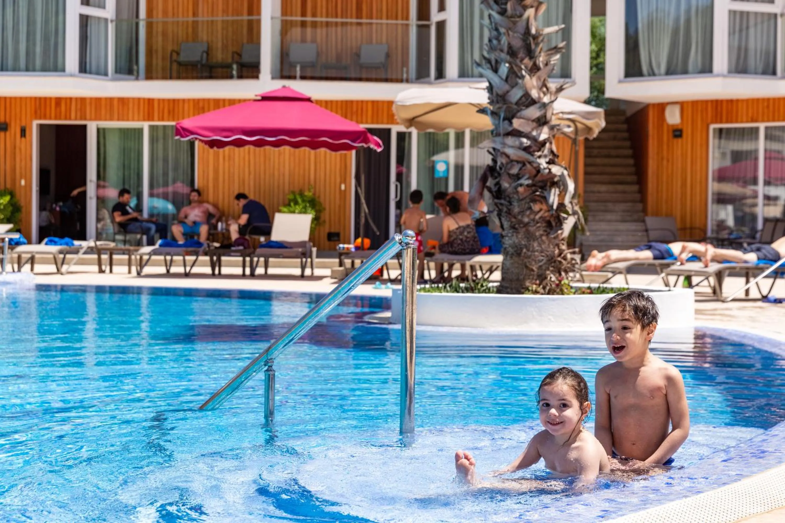 Swimming pool in Riva Hill Resort Lankaran