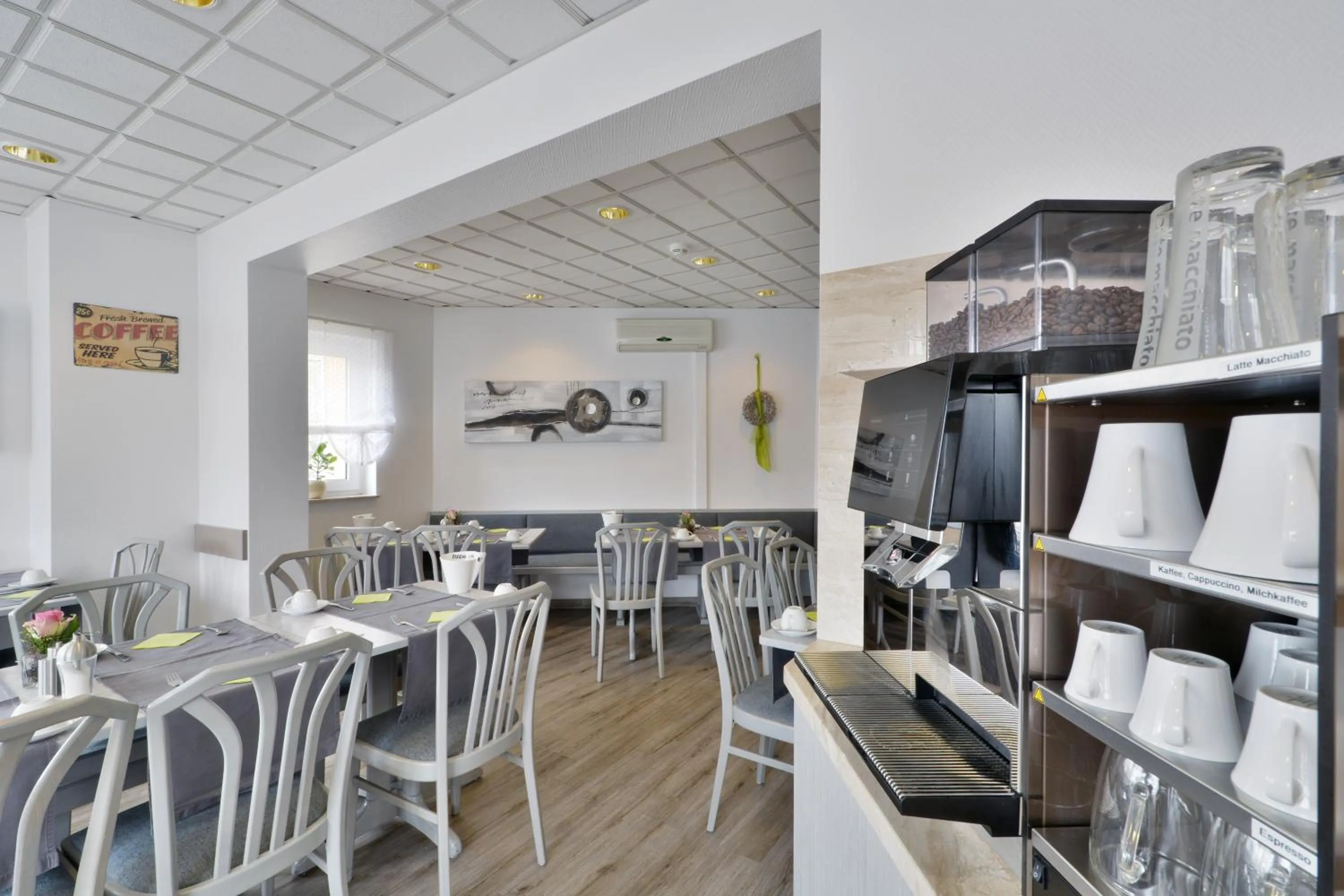 Restaurant/places to eat in Hotel Engelhorn