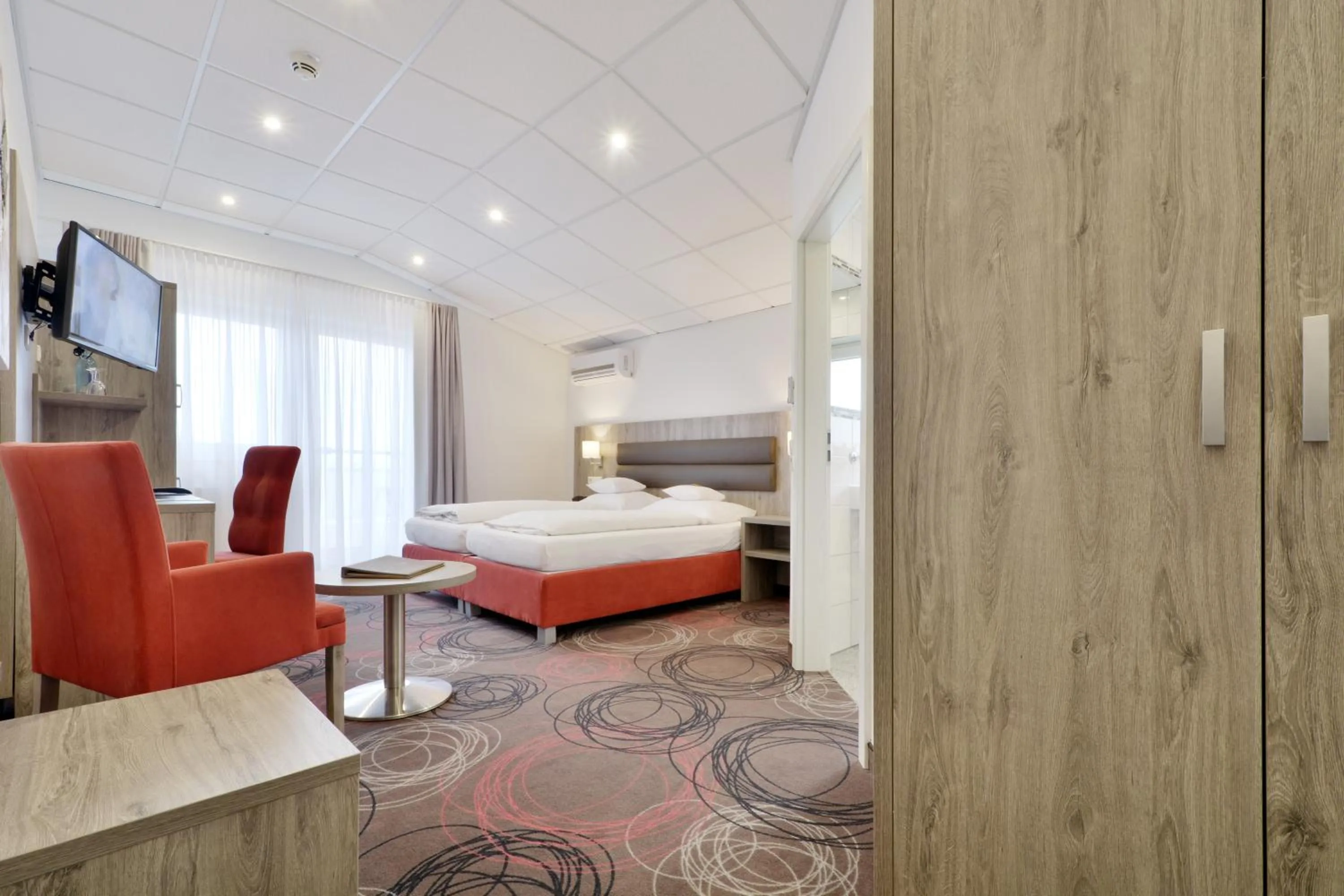 Photo of the whole room, Bed in Hotel Engelhorn