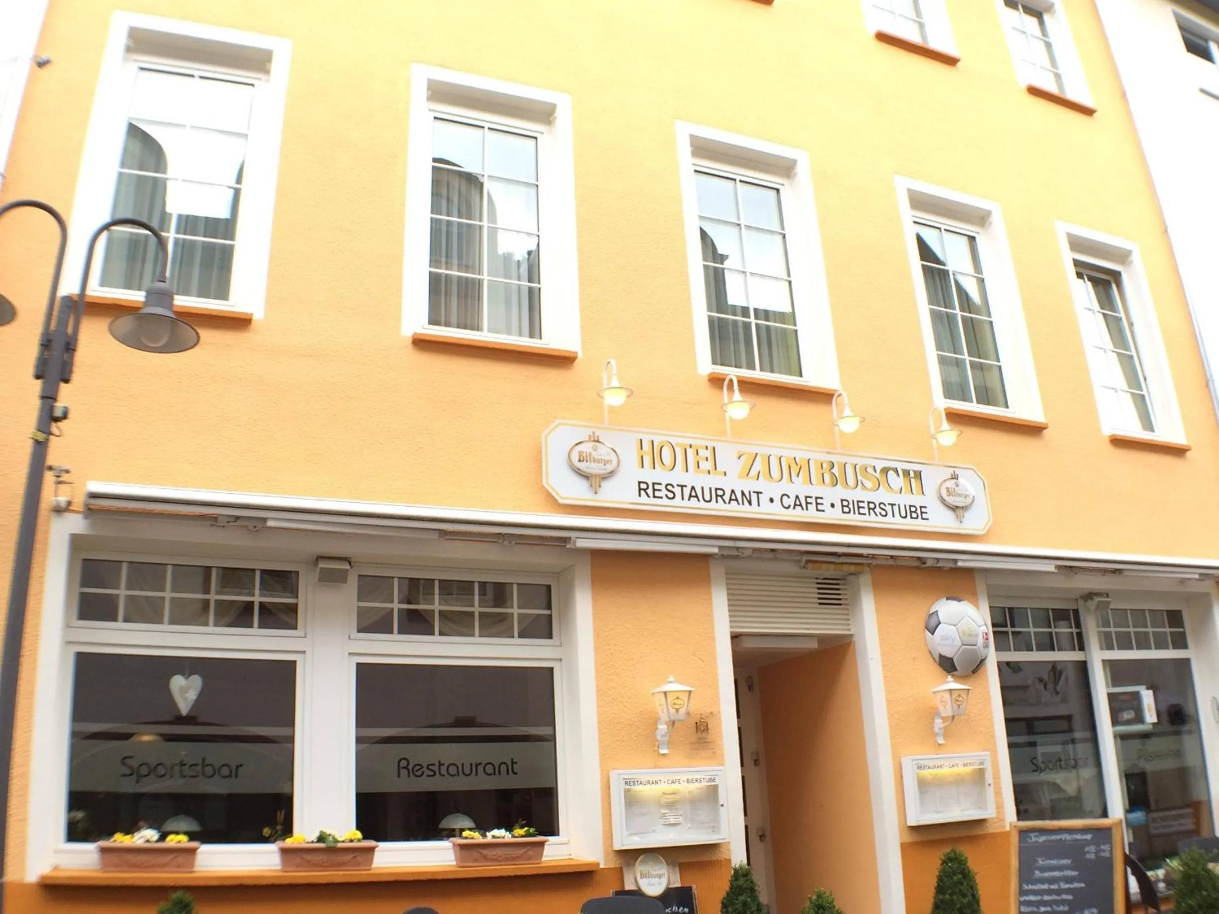 Facade/entrance in Hotel Restaurant Zumbusch