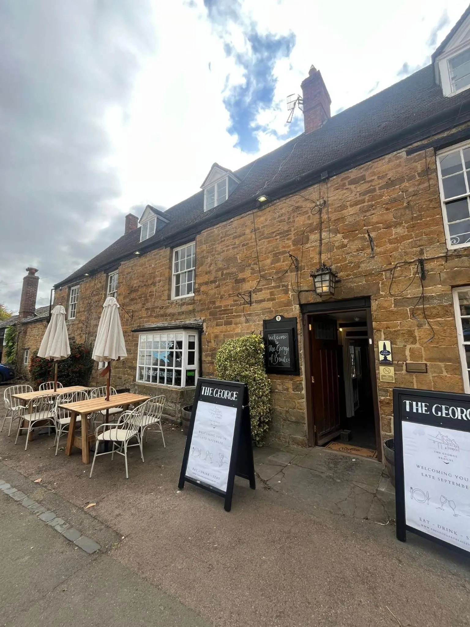 The George Inn
