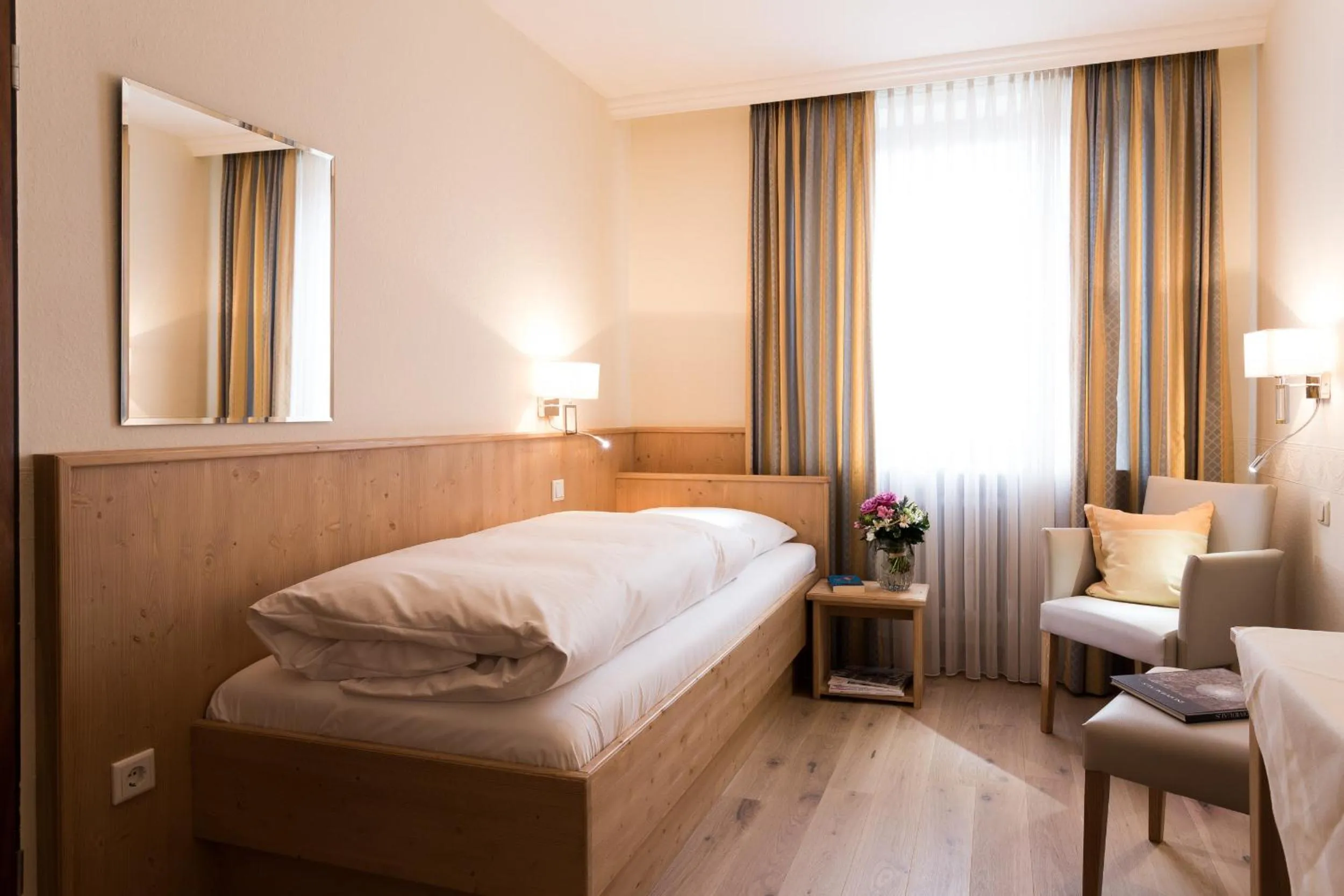 bunk bed, Bed in Hotel Sollner Hof