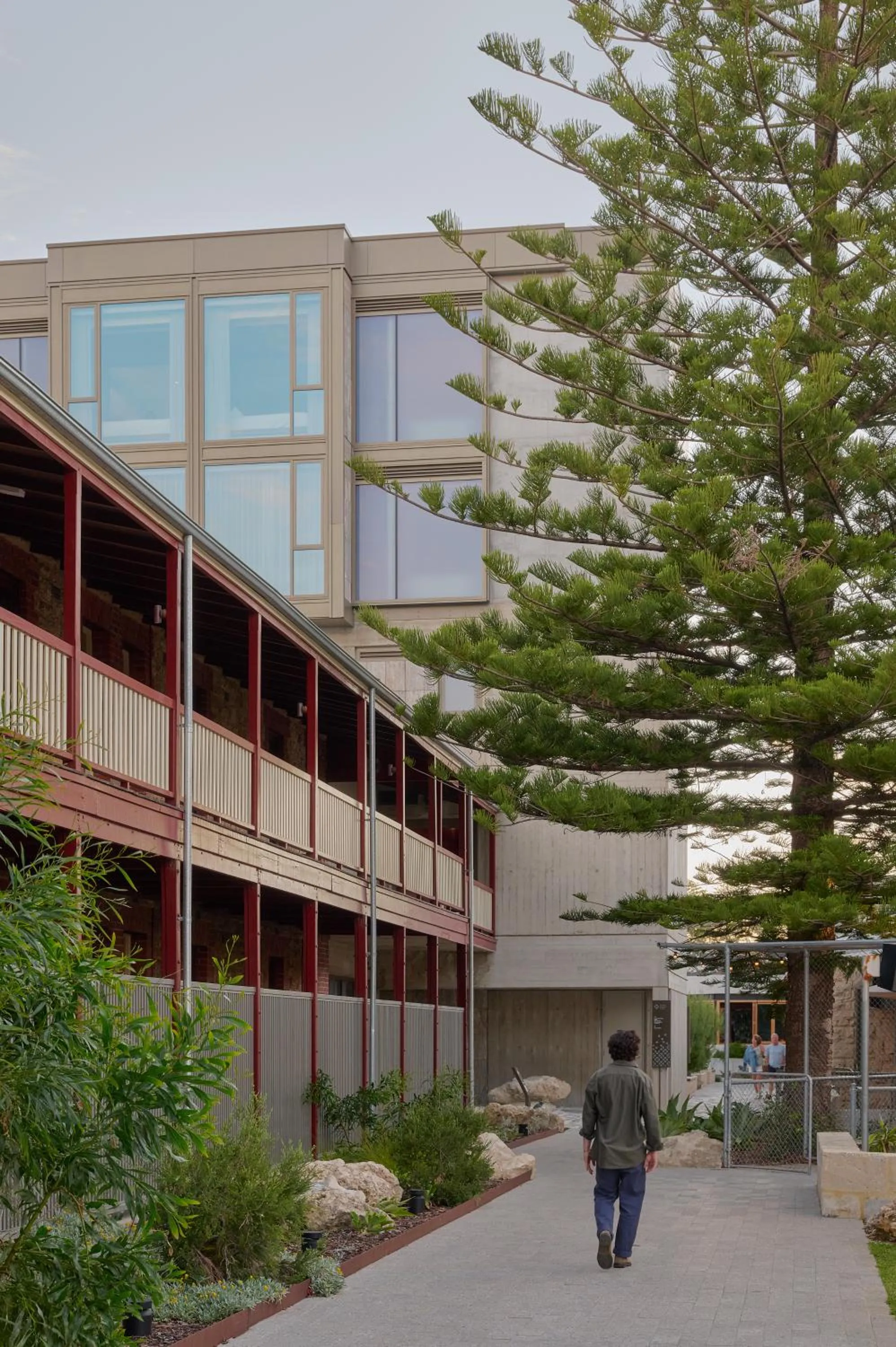 Property building in Garde and Warders Hotel