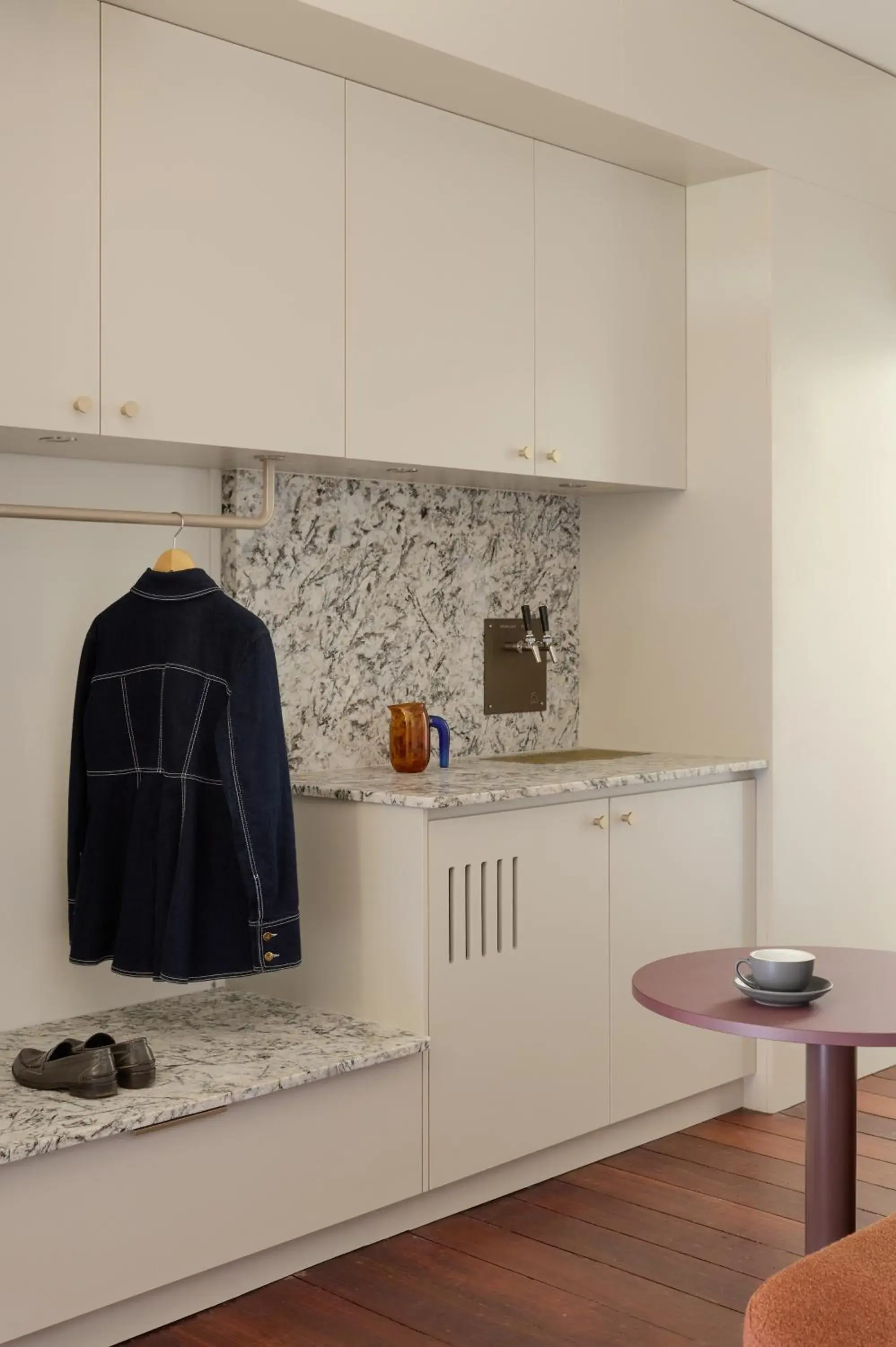 Bedroom in Garde and Warders Hotel Bedroom in Garde and Warders Hotel