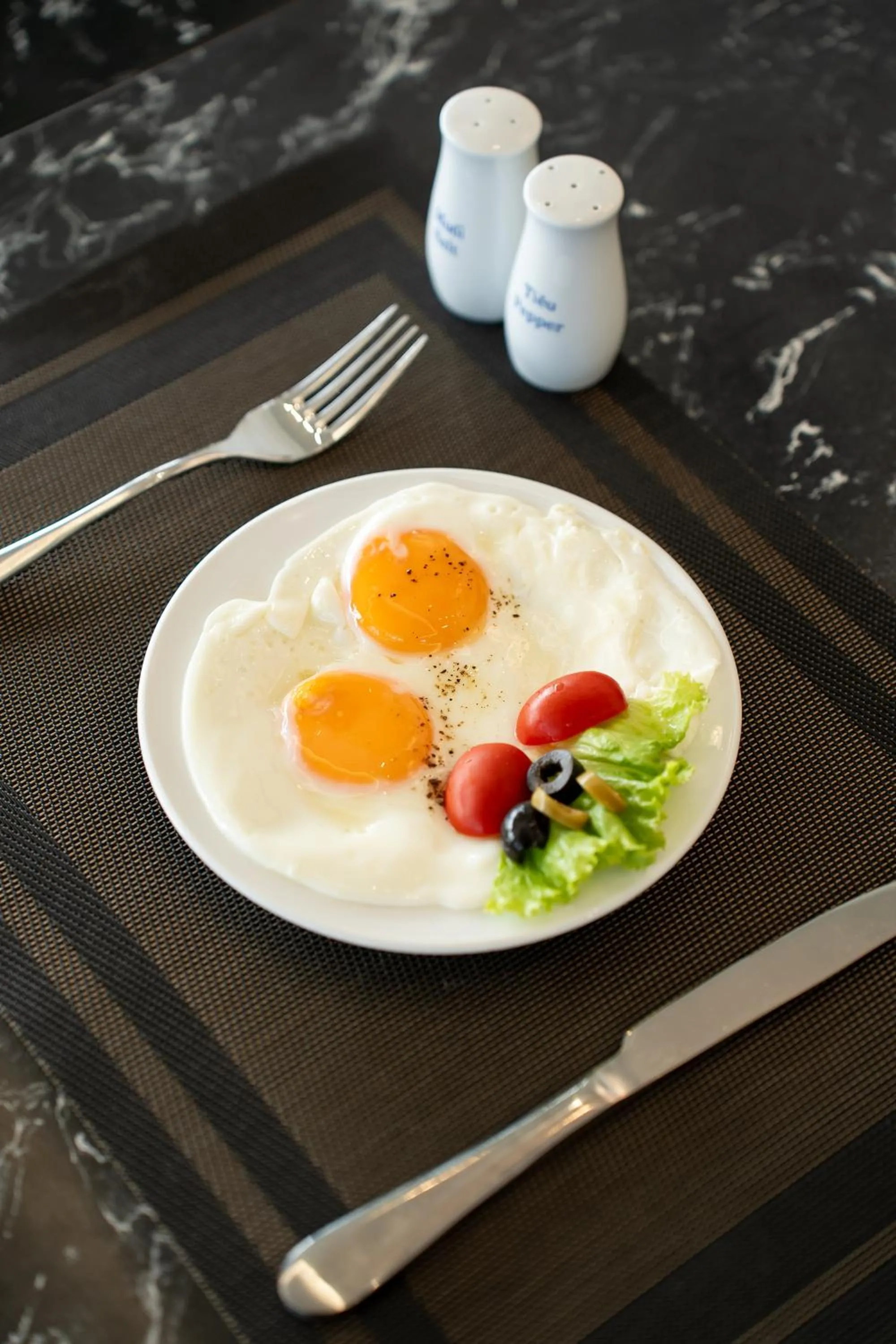 Restaurant/places to eat in 3T Hotel Hanoi