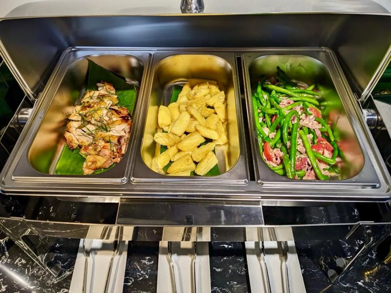 Restaurant/places to eat in 3T Hotel Hanoi