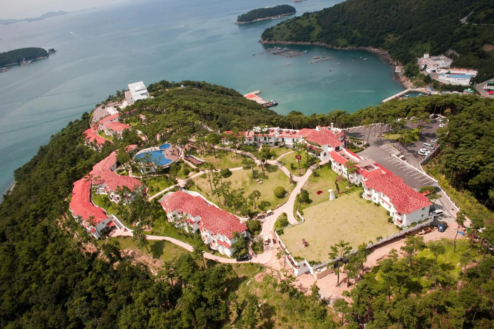Property building in Club ES Tongyeong Resort