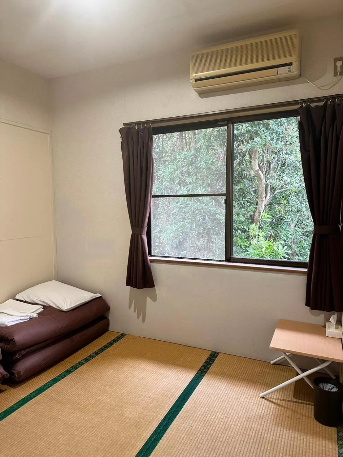 Photo of the whole room, Bed in Yakushima Minsyuku Suginoko