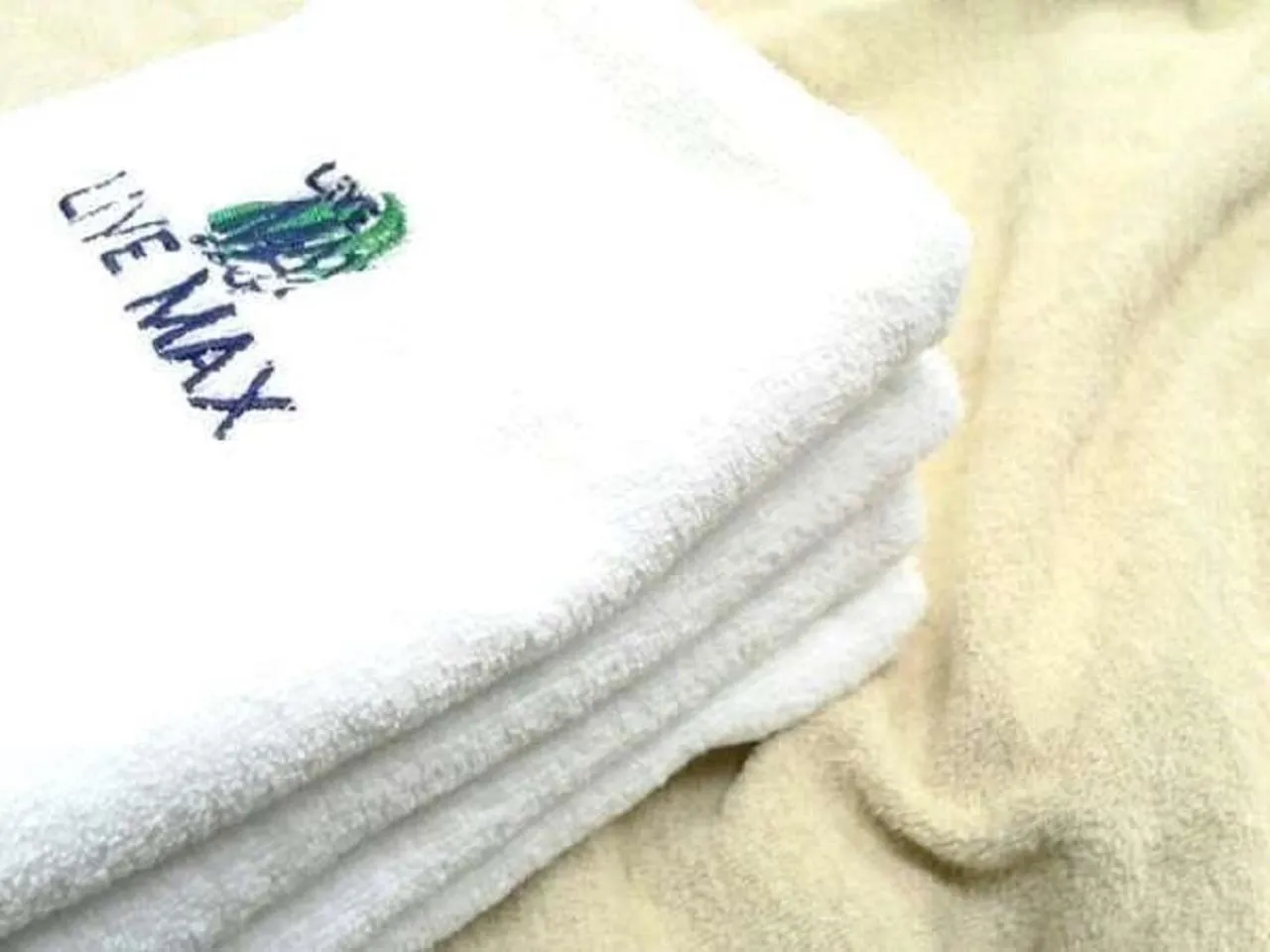 towels in HOTEL LiVEMAX BUDGET Naha Matsuyama