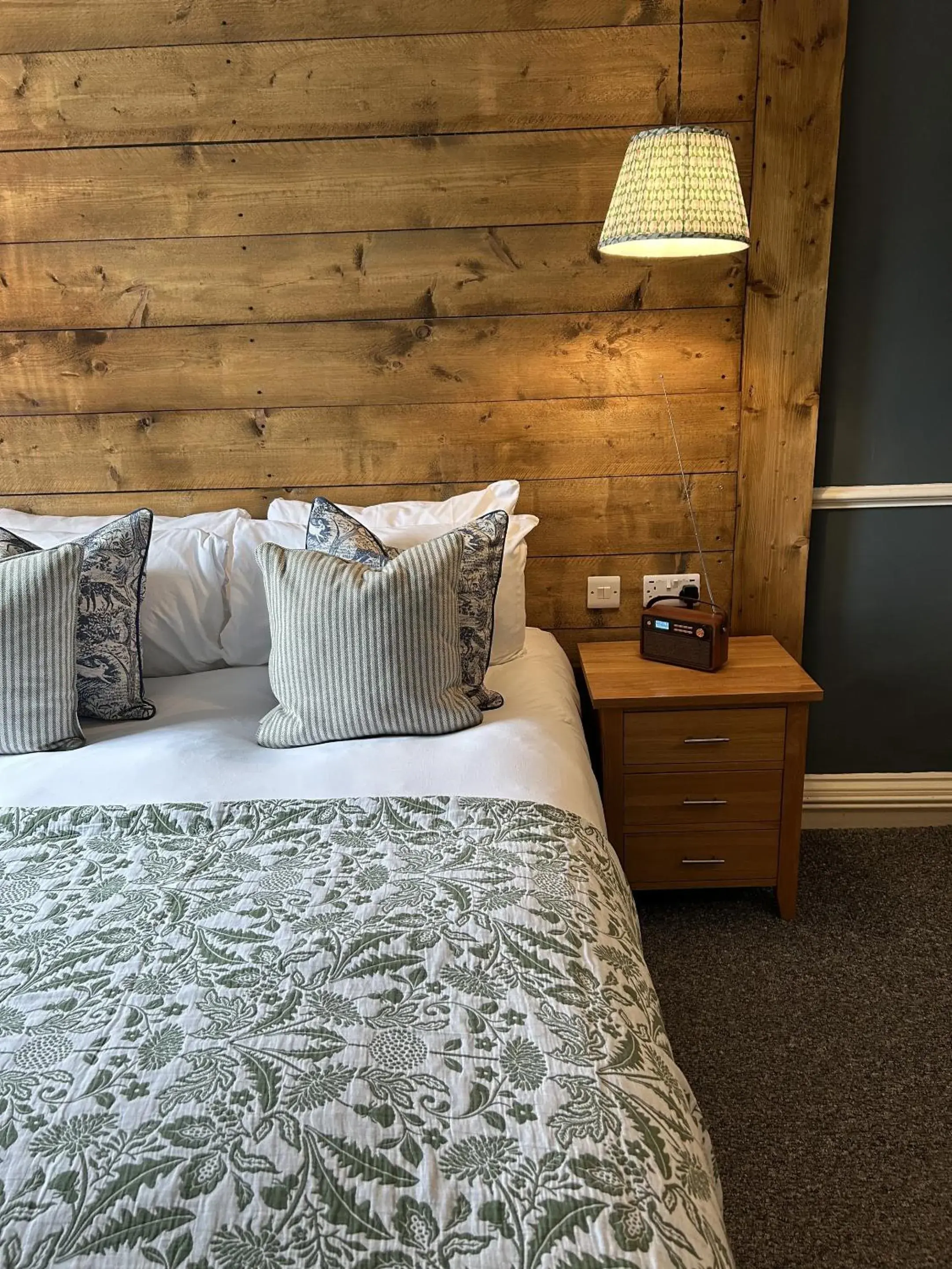 Double Room with Private Bathroom in The Pelican Inn Double Room with Private Bathroom in The Pelican Inn