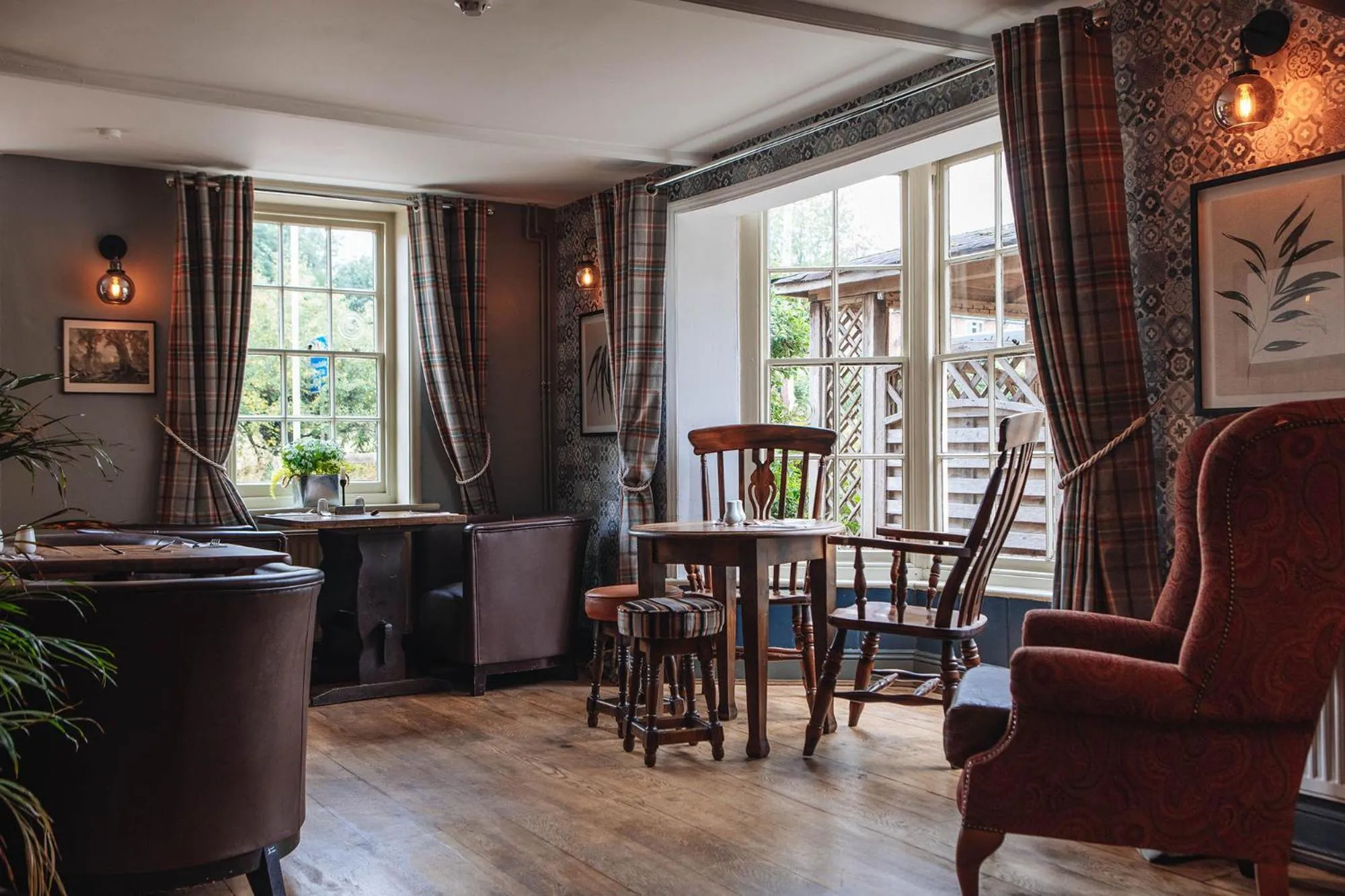 Lounge or bar in The Pelican Inn