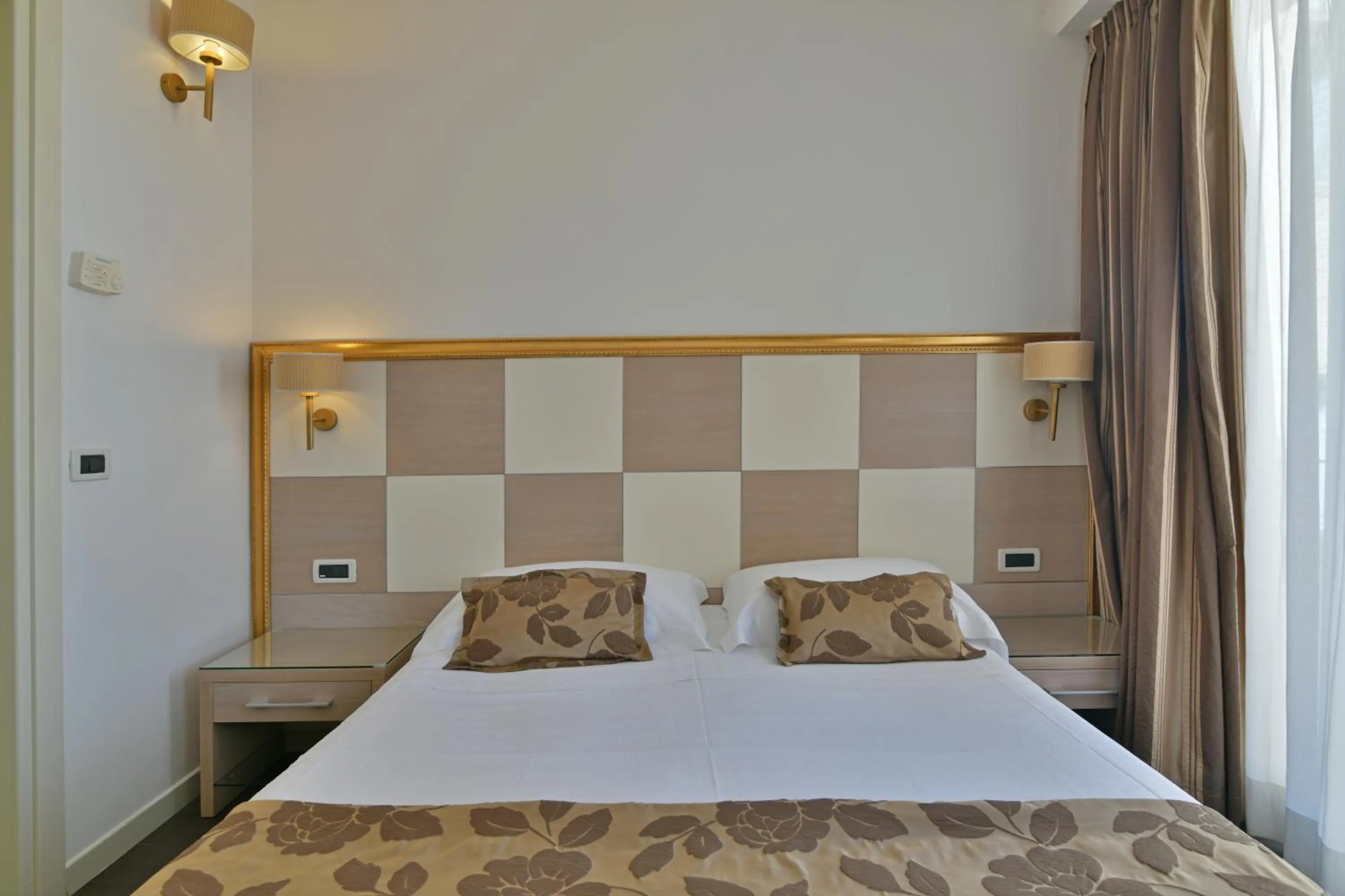 Bed in Hotel Le Chevalier