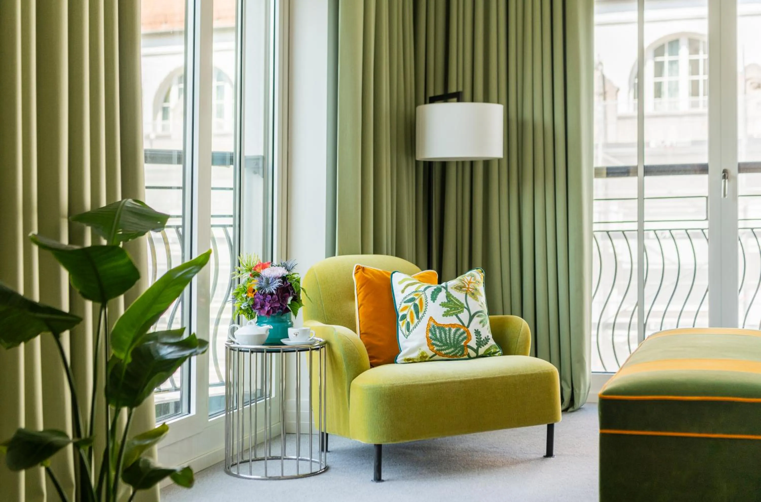 Seating area in Rocco Forte The Charles Hotel