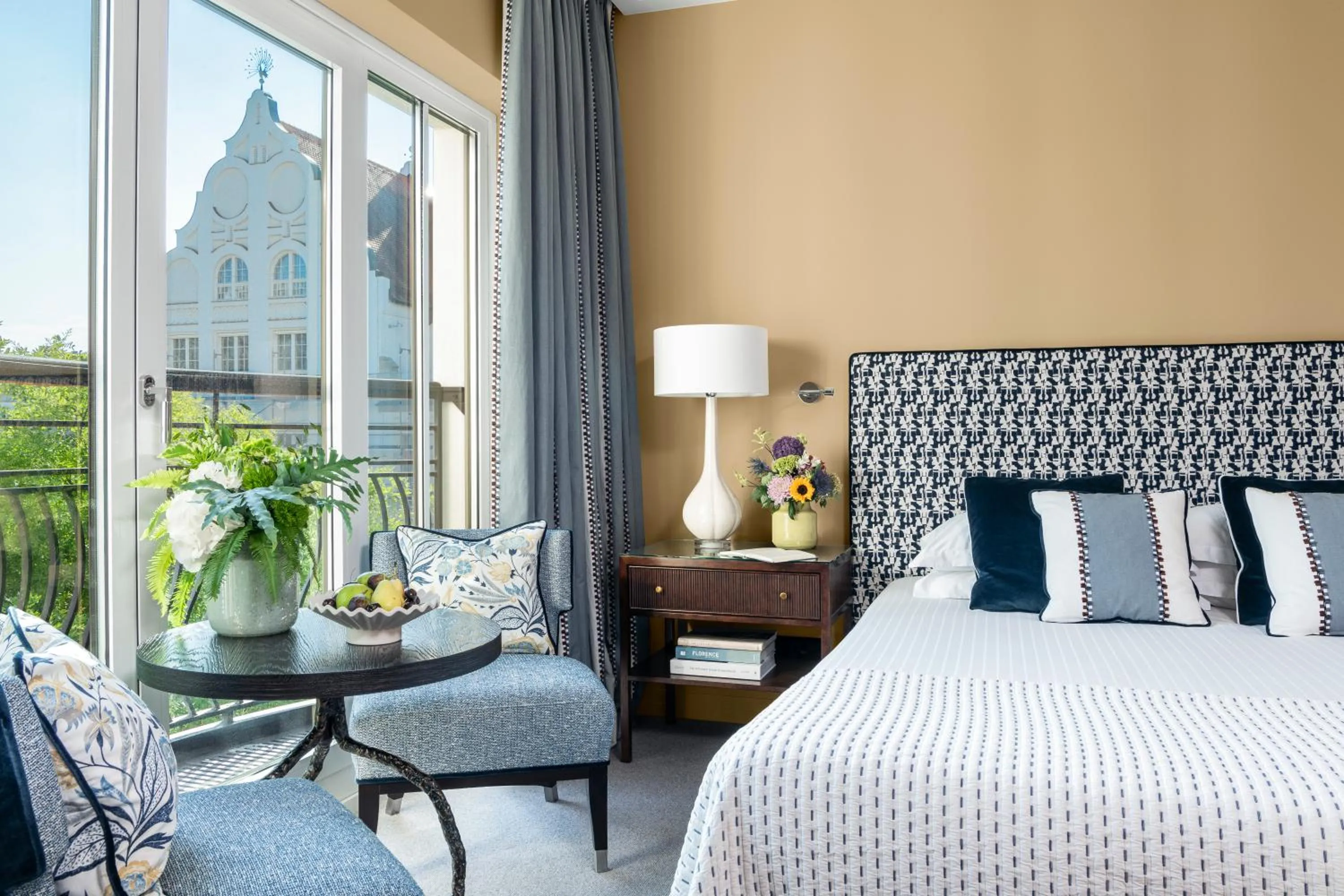 Bedroom, Bed in Rocco Forte The Charles Hotel