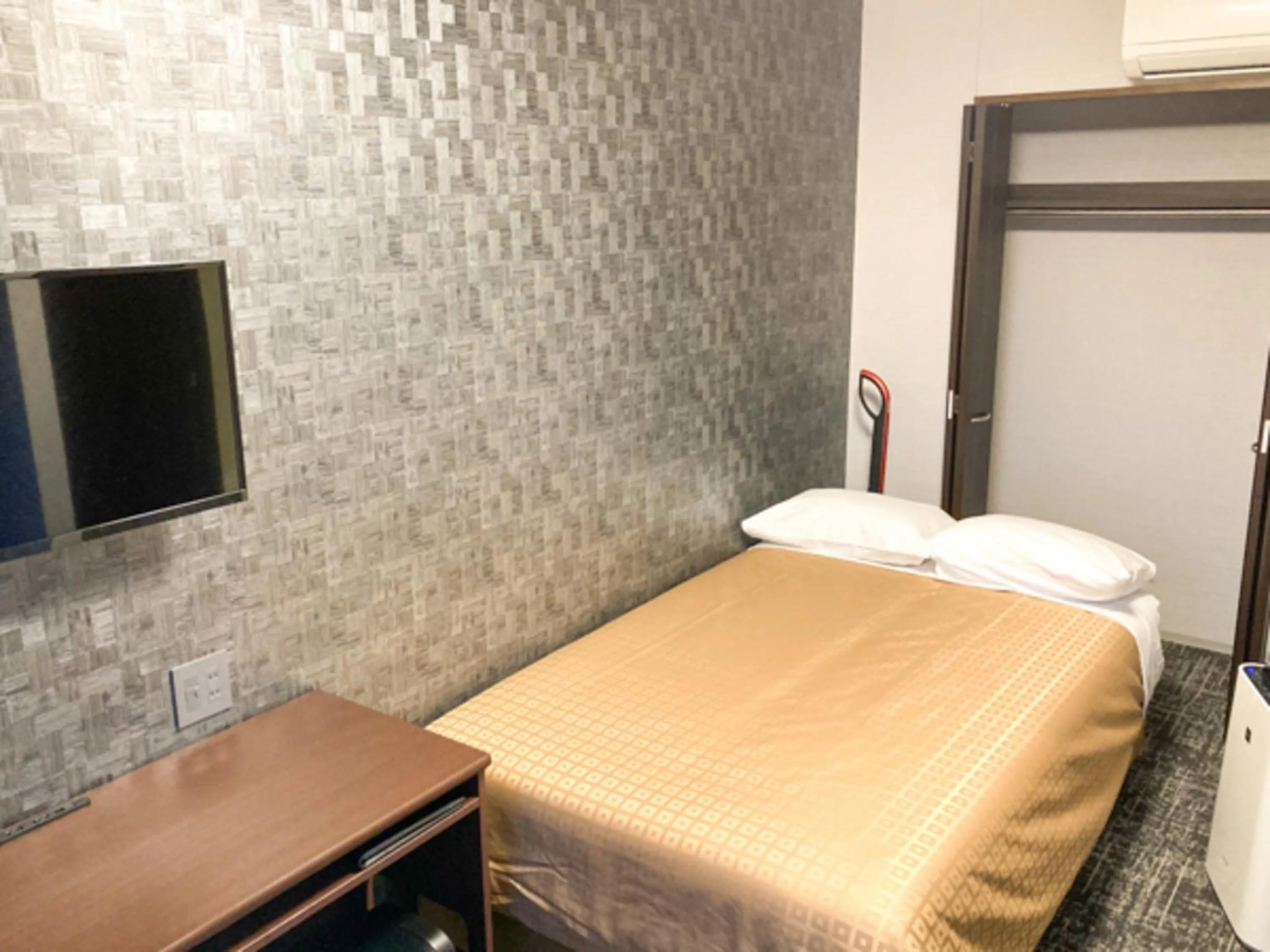 Bed in Hotel Livemax Premium Nagano Ekimae