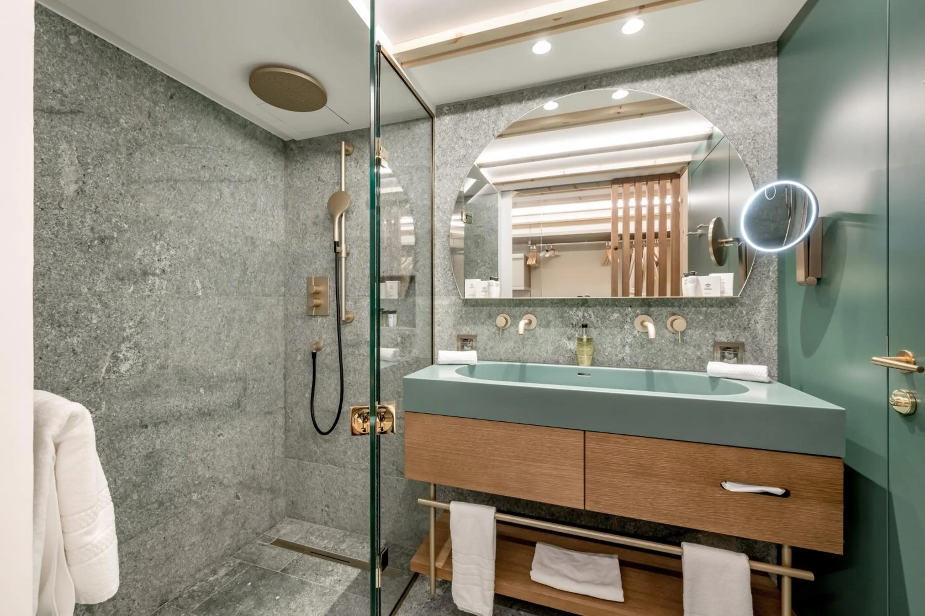 Bathroom in Relais & Châteaux Chasa Montana