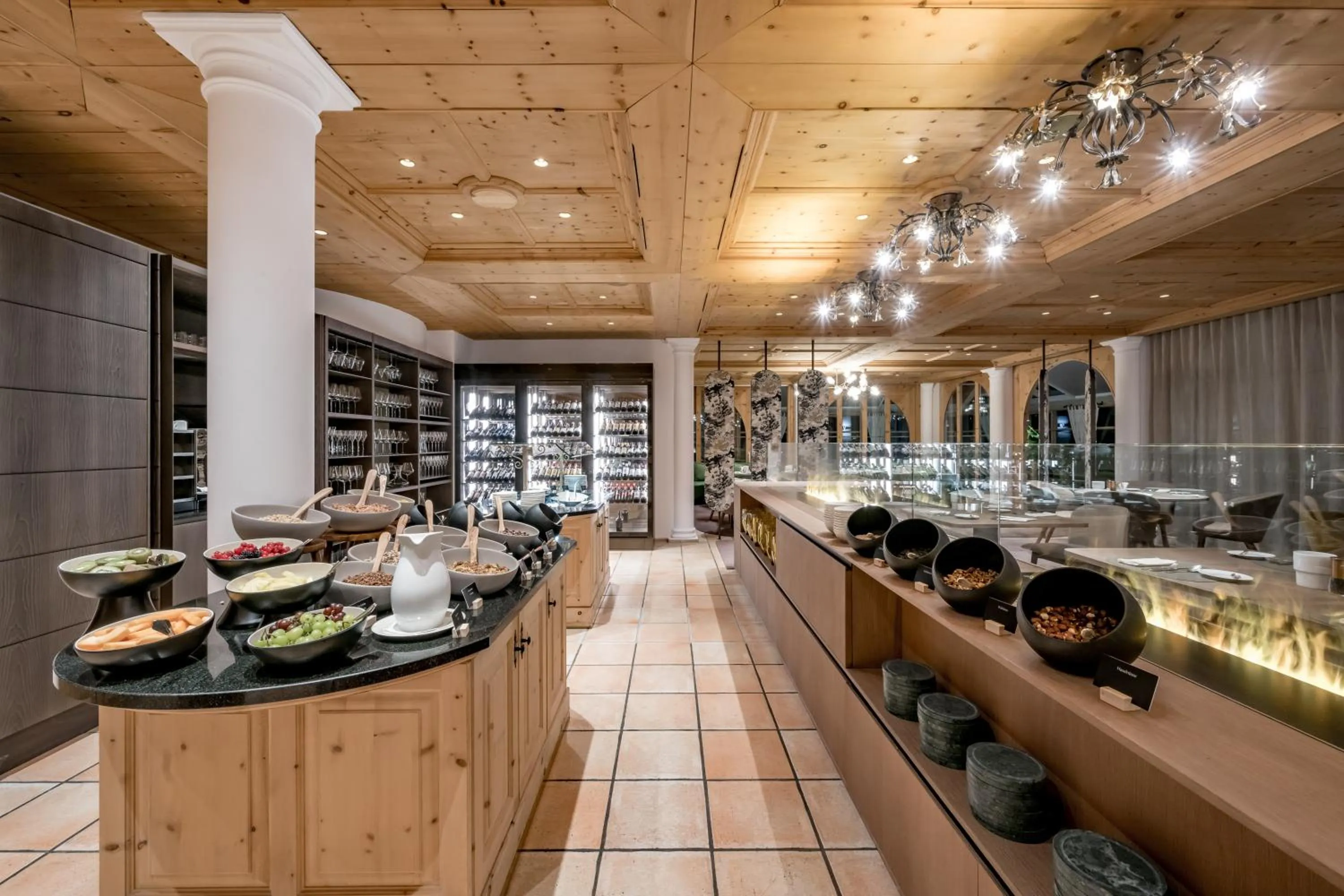 Restaurant/places to eat in Relais & Châteaux Chasa Montana