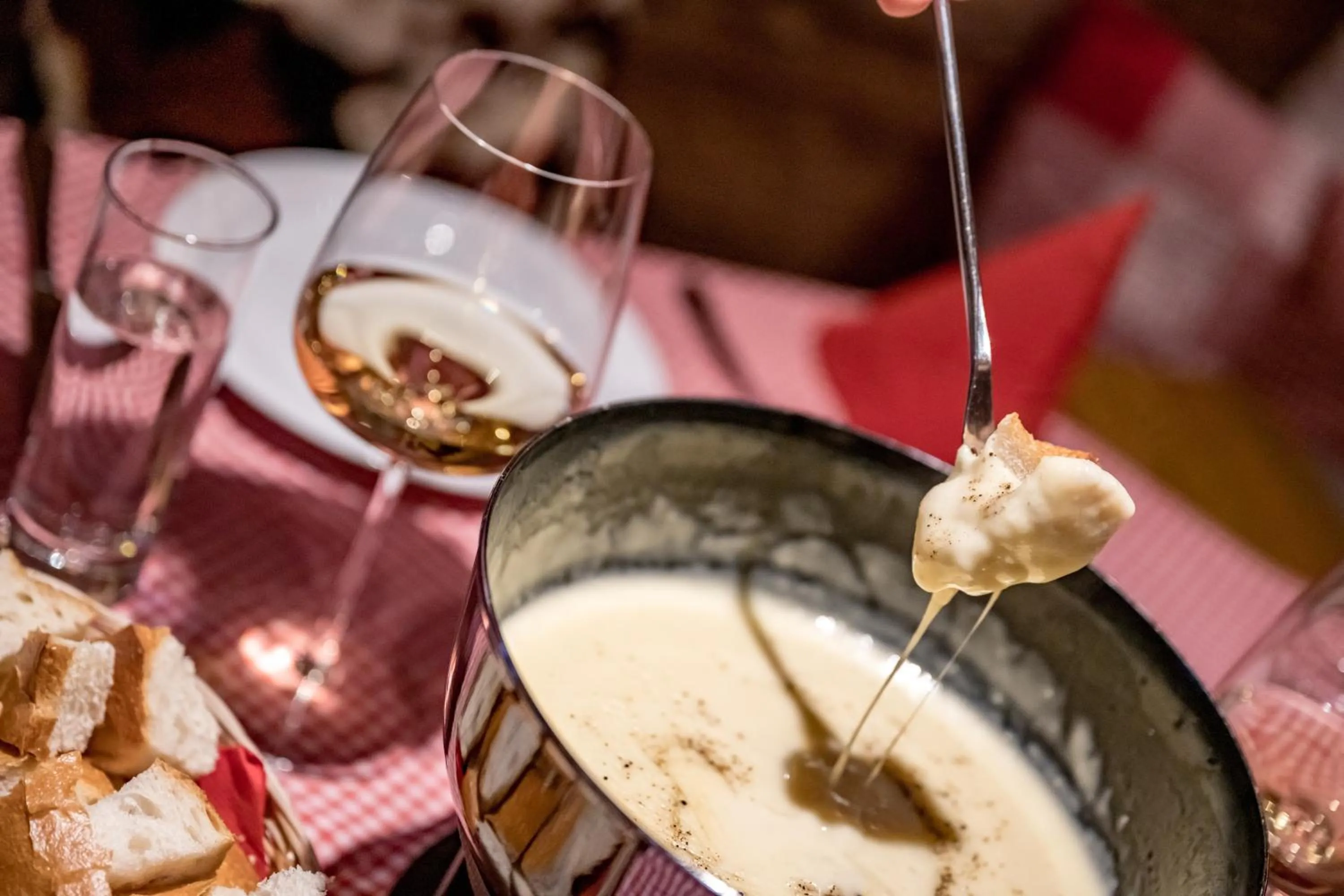 Restaurant/places to eat in Relais & Châteaux Chasa Montana