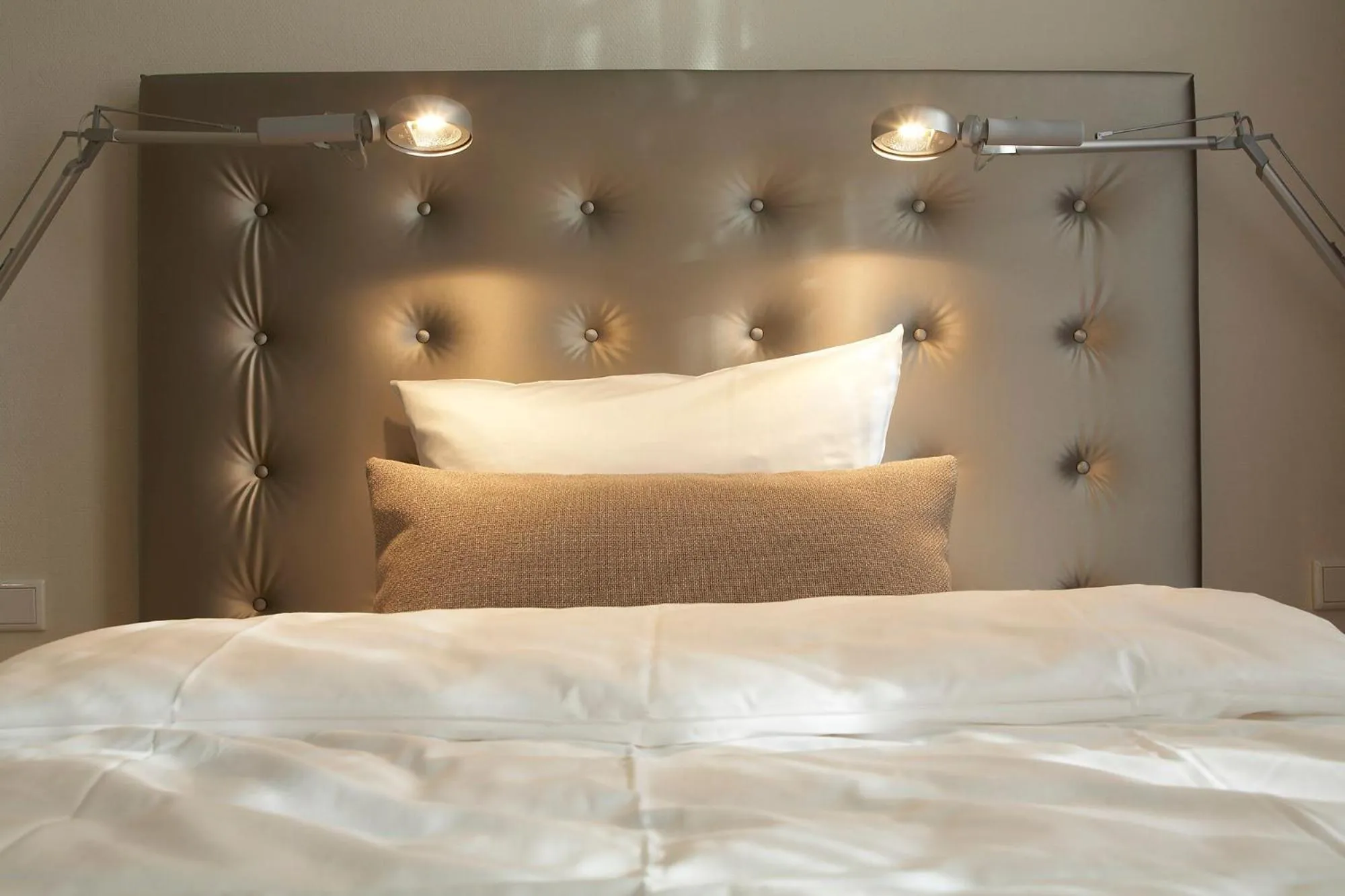 Bed in Hotel Maximilians