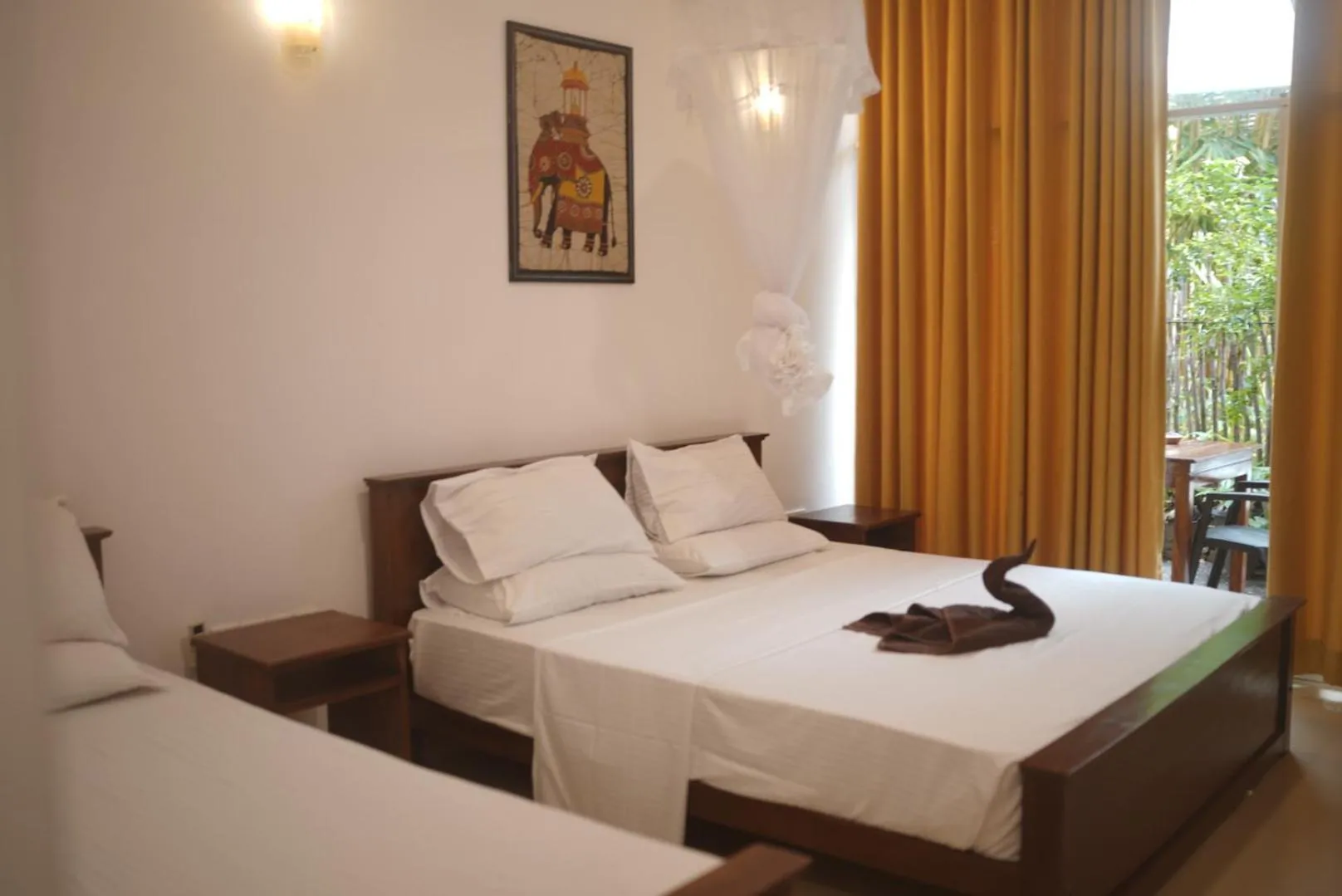 Kitchen or kitchenette, Bed in Walaw watta resort