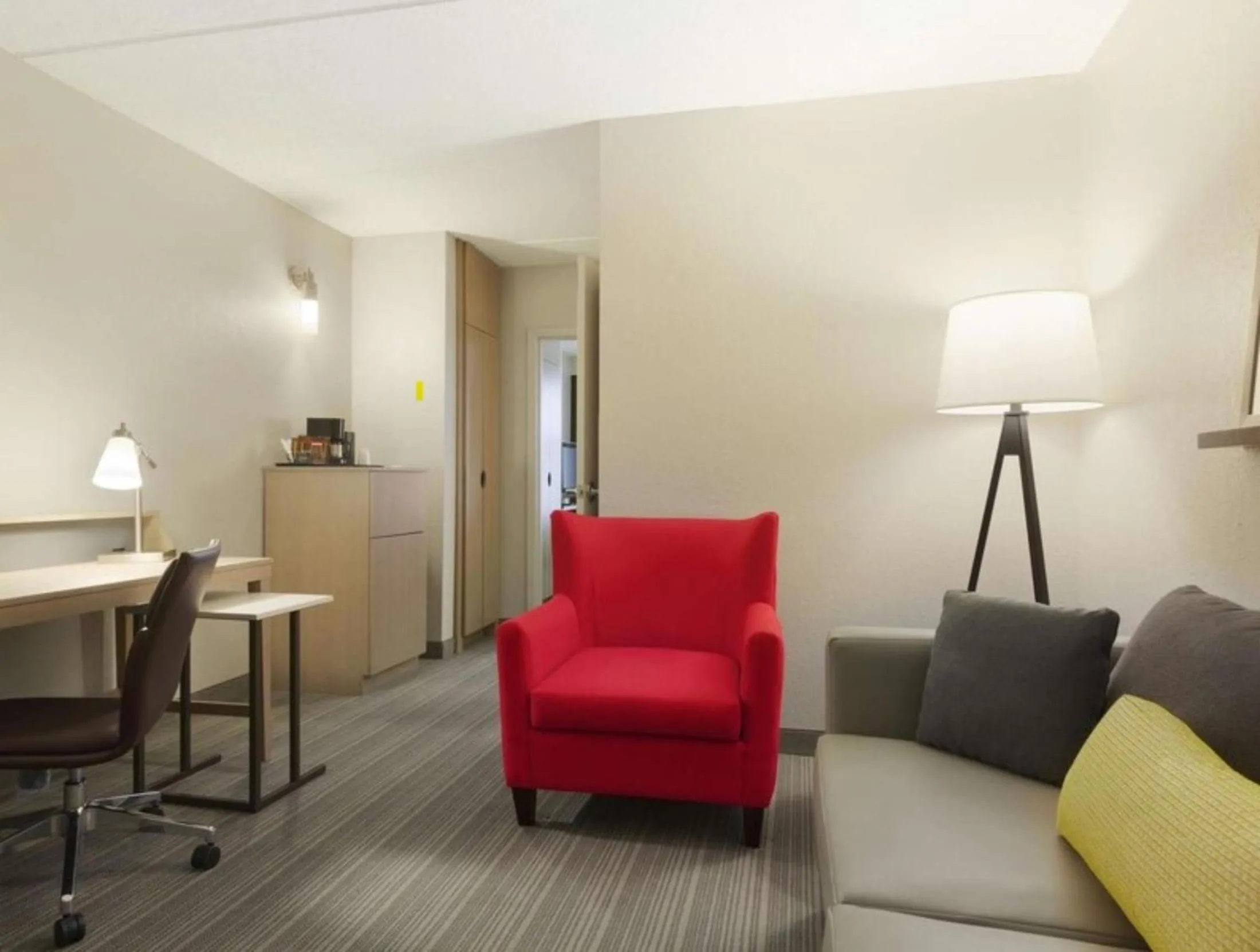 Seating area in Park Plaza Minneapolis Mall of America