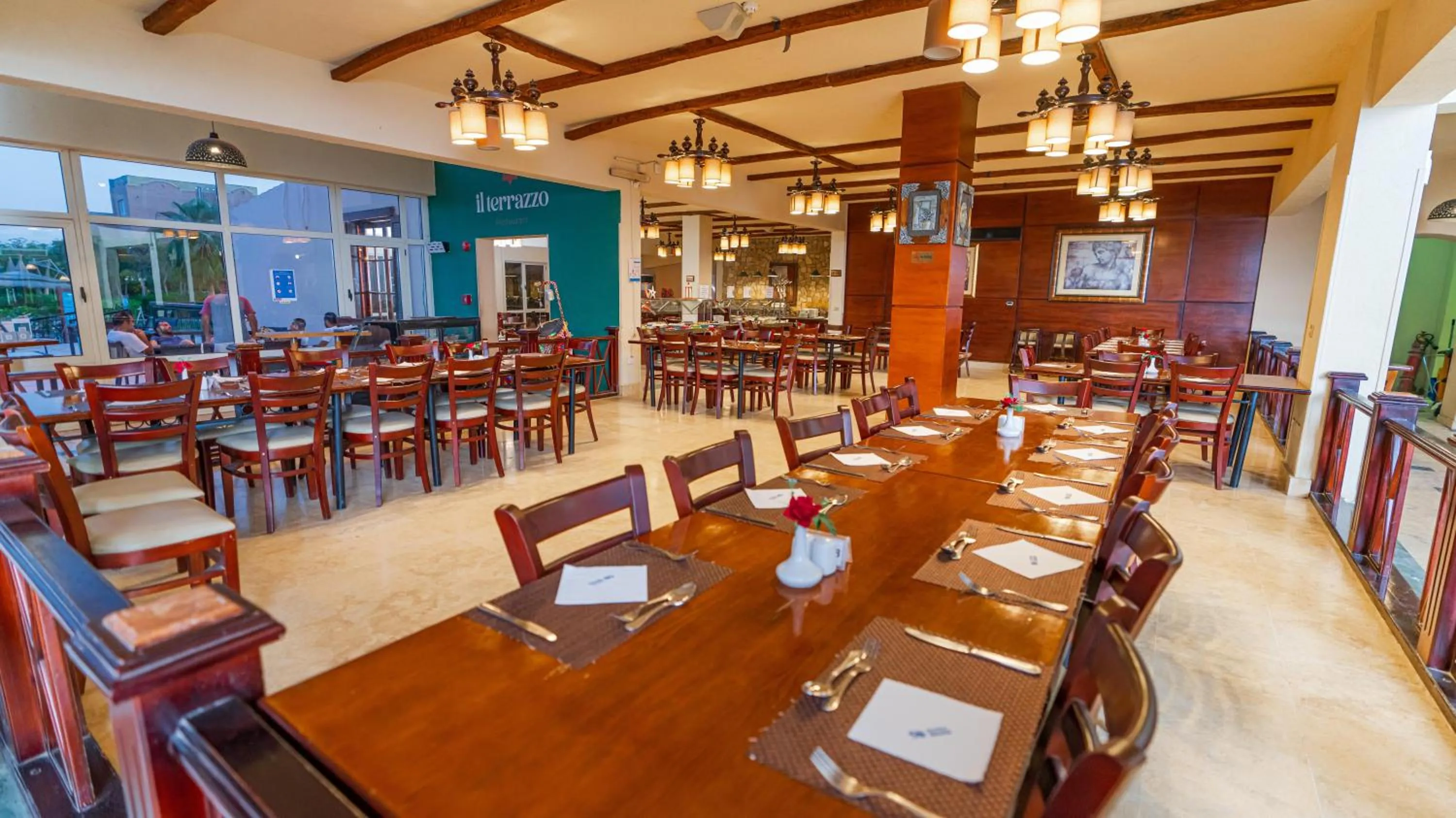 Restaurant/places to eat in Marina Wadi Degla Hotel