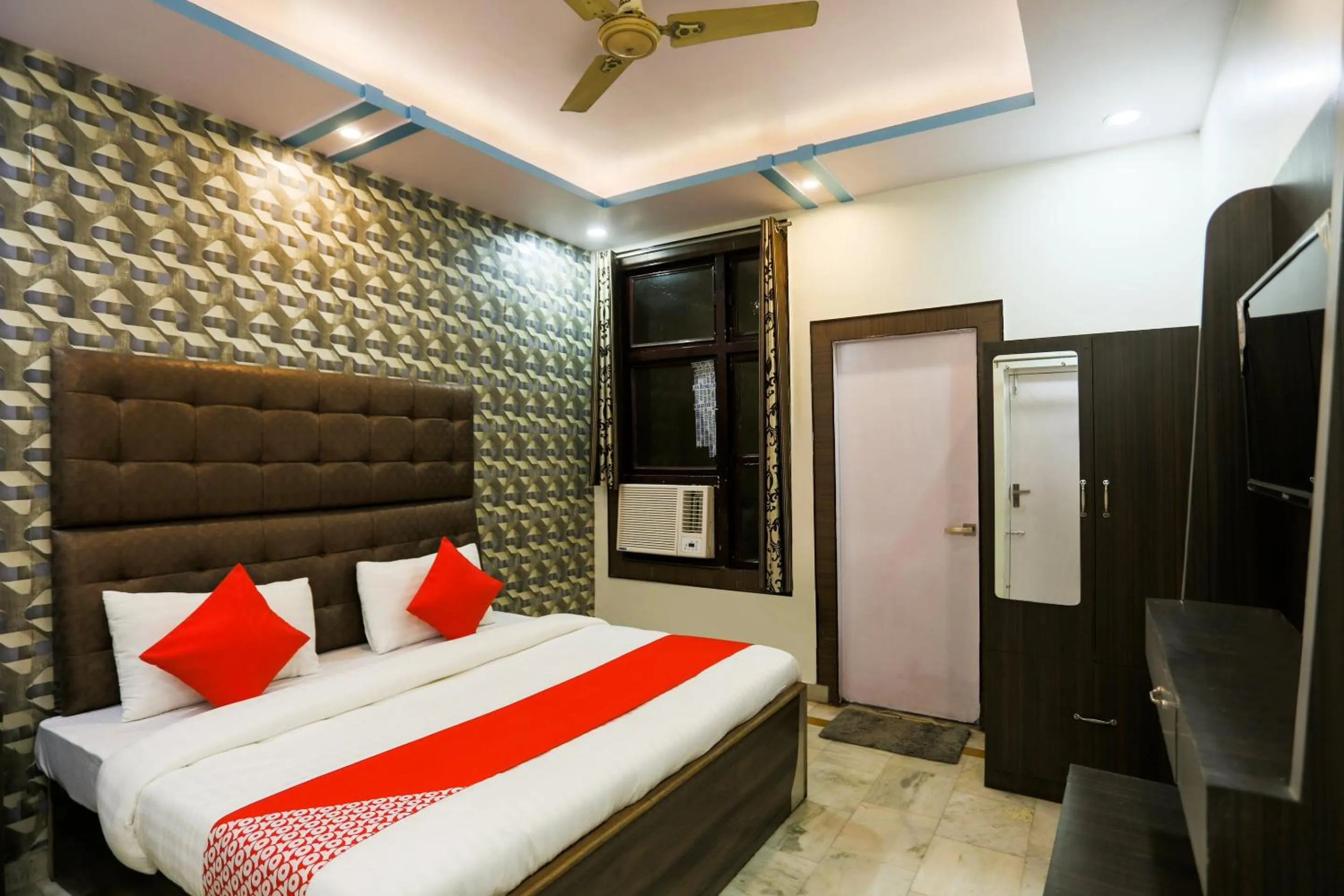 Bedroom, Bed in Collection O Nimisha Jail Rd