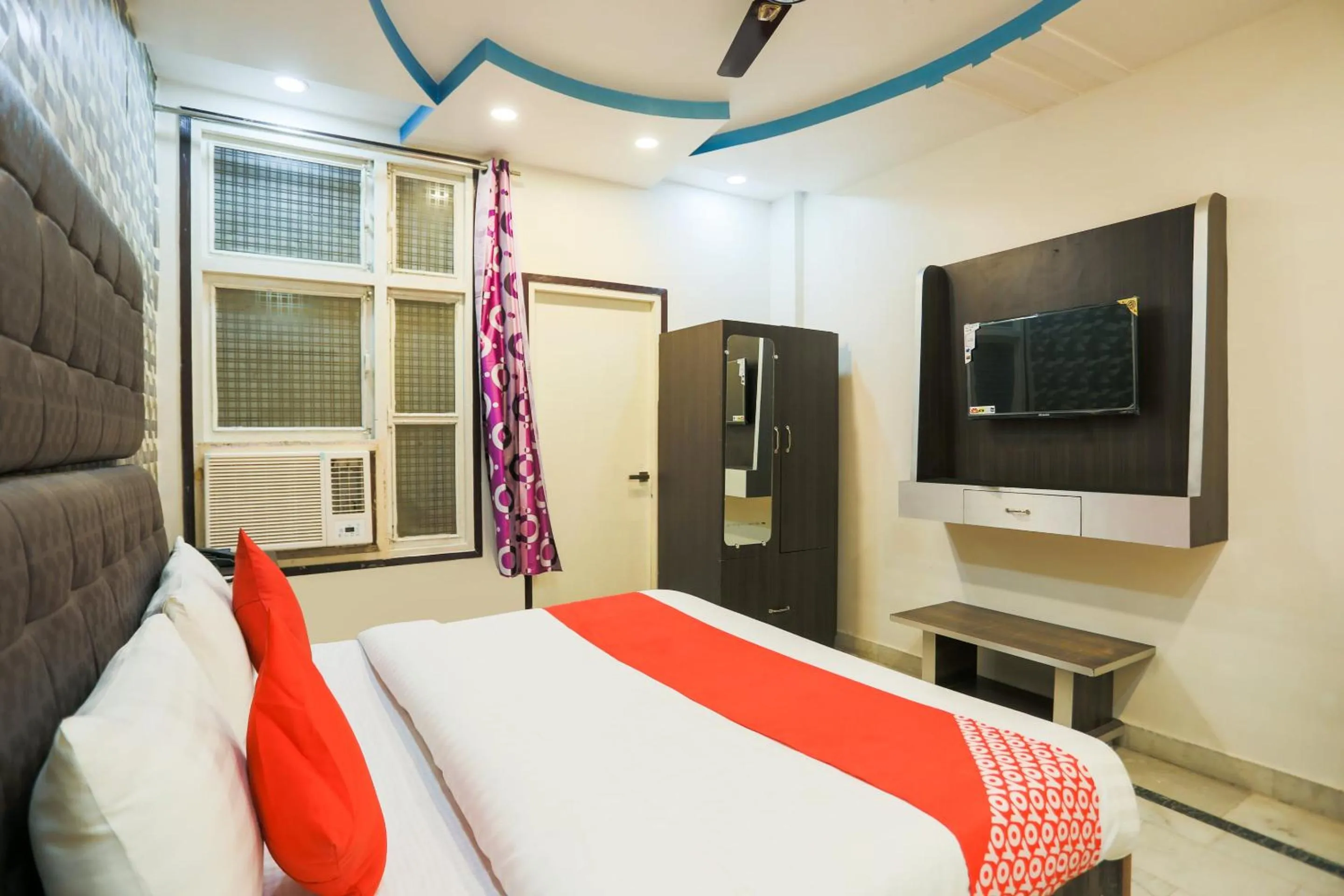 Bedroom, Bed in Collection O Nimisha Jail Rd