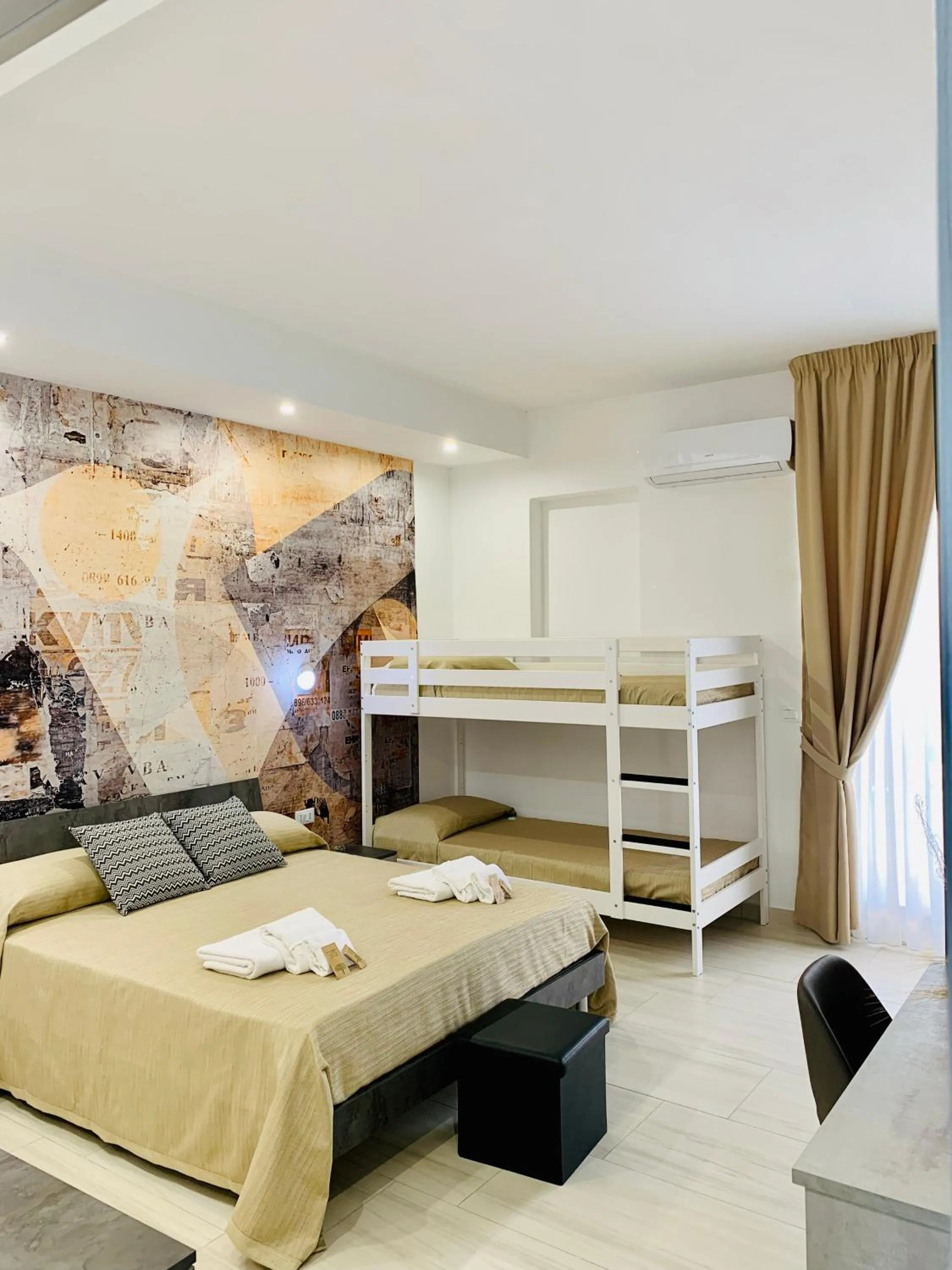 bunk bed, Bed in B&B Birillo