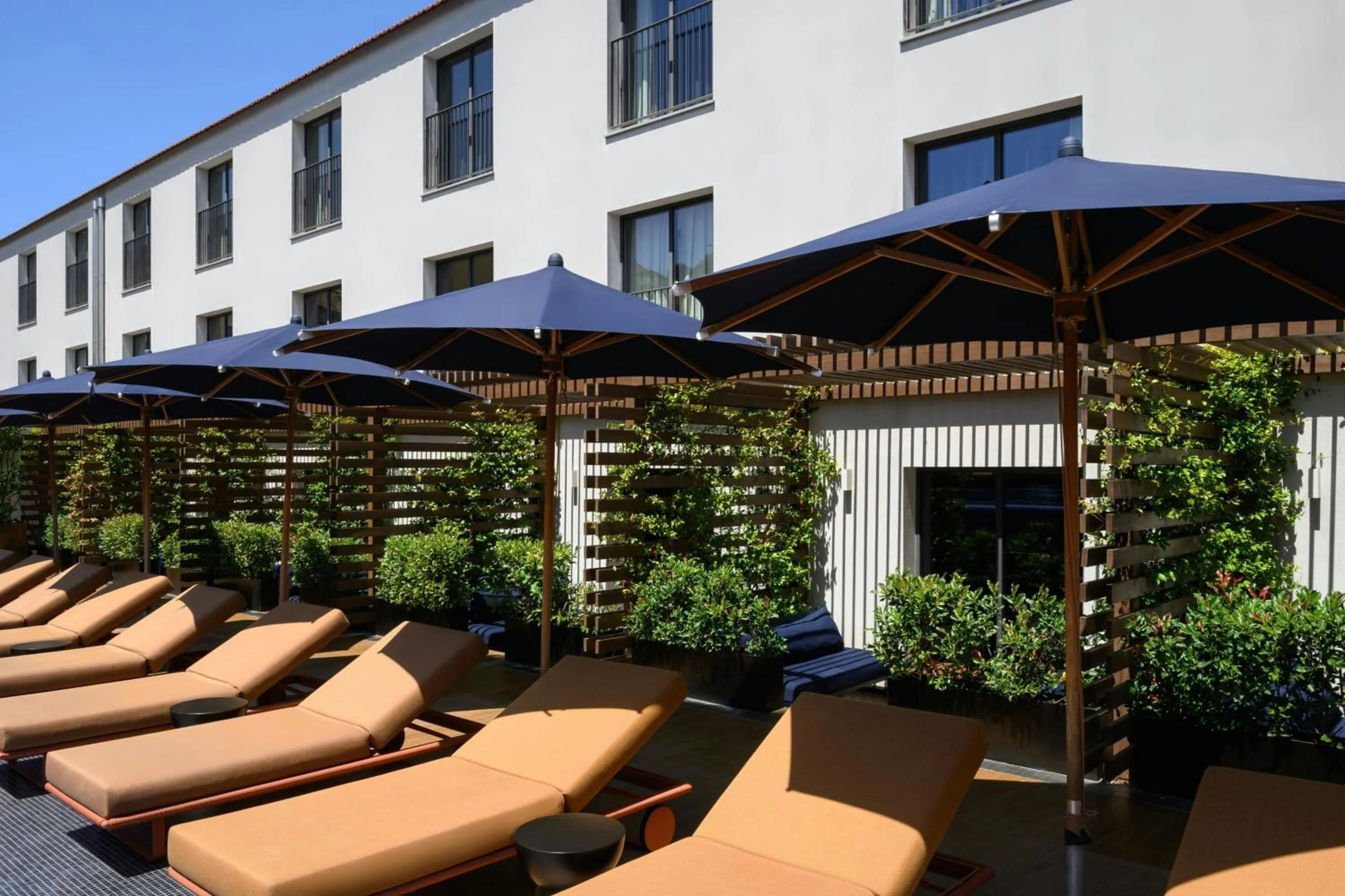 Swimming pool in Forte de Gaia, Autograph Collection