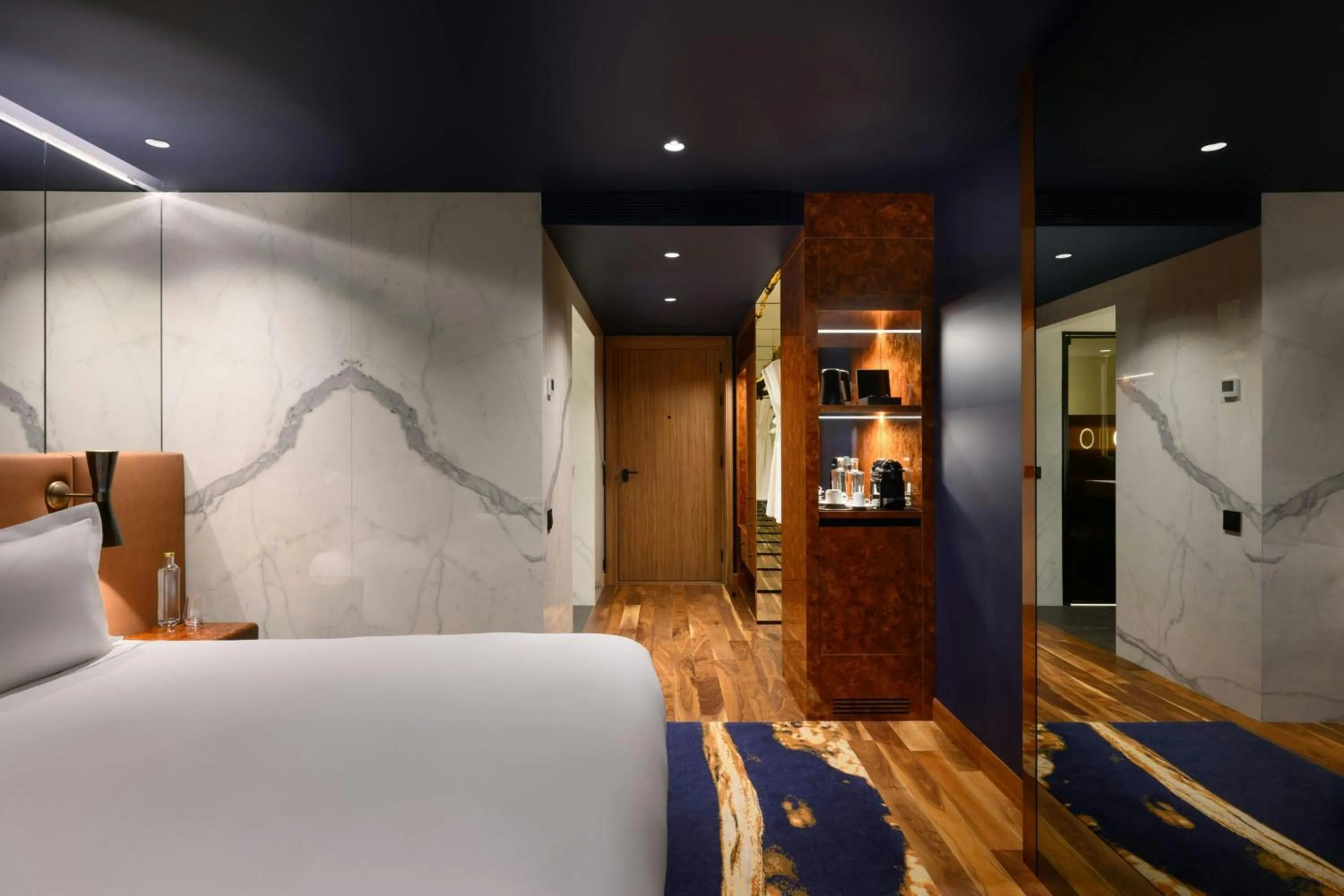 Photo of the whole room, Bed in Forte de Gaia, Autograph Collection