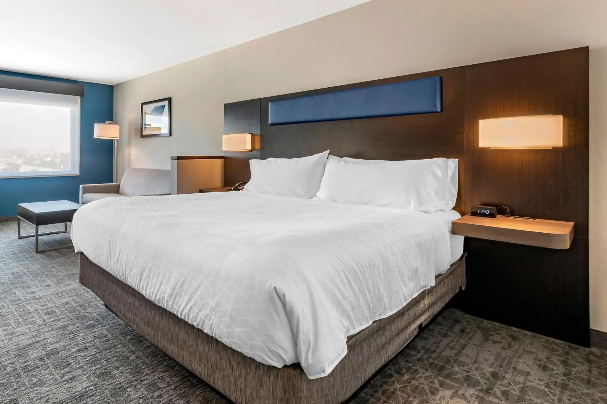 Photo of the whole room, Bed in Holiday Inn Express & Suites - Lancaster - Mount Joy by IHG