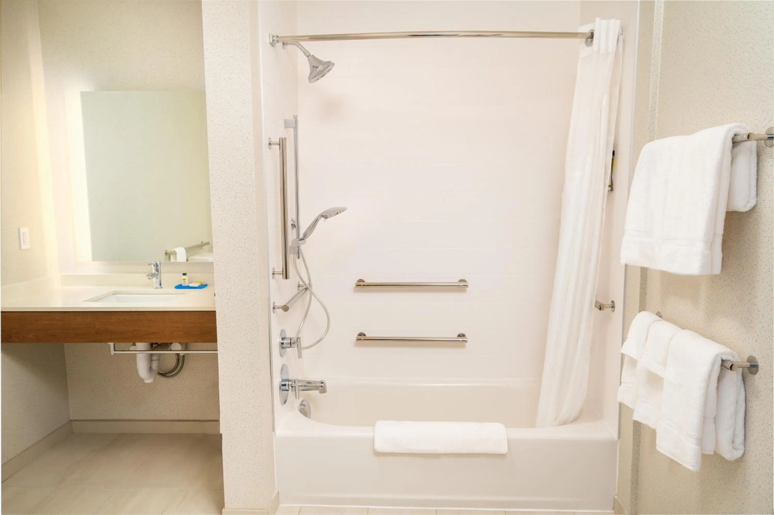 Bathroom in Holiday Inn Express & Suites - Las Vegas - E Tropicana by IHG