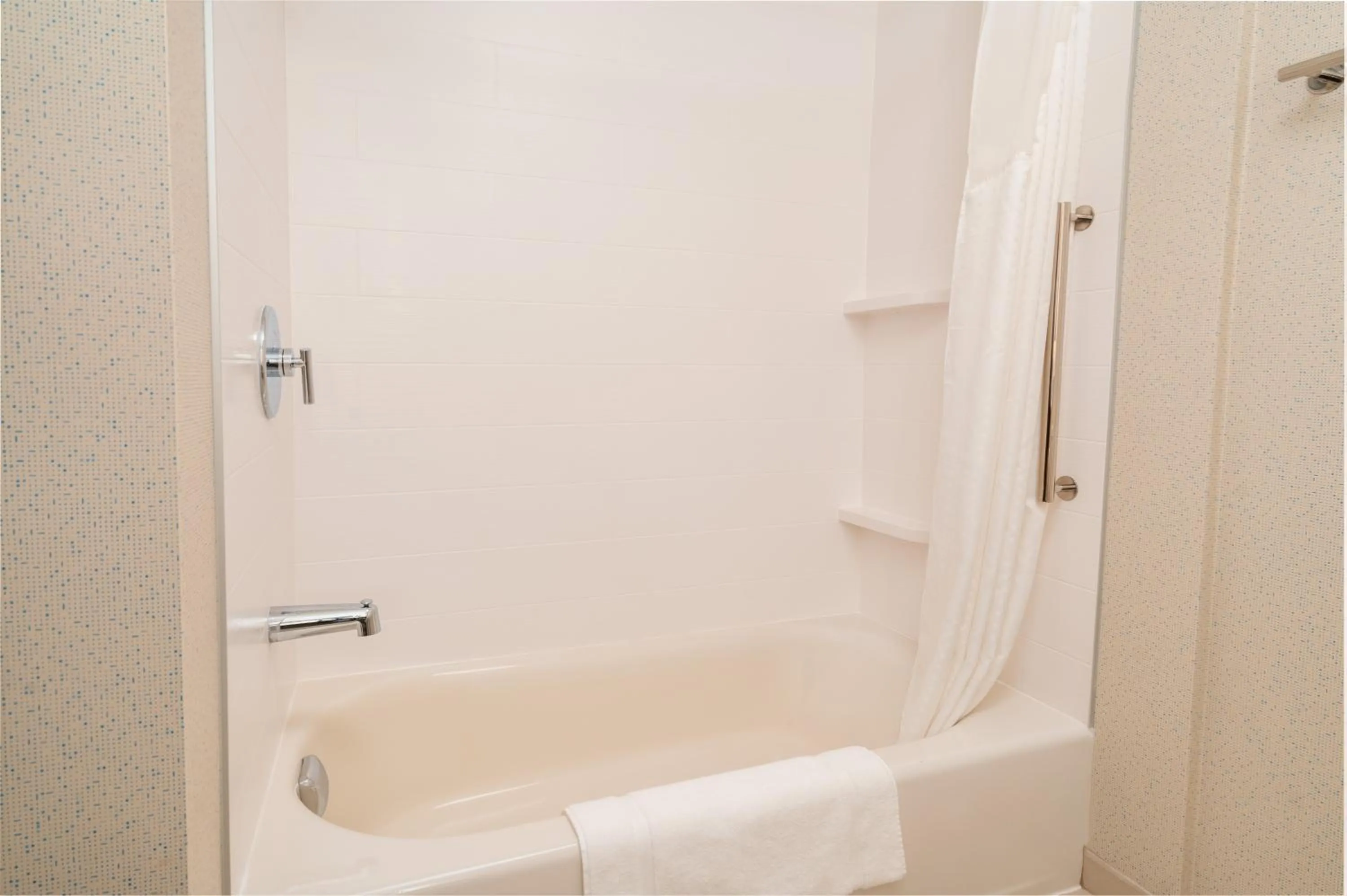 Bathroom in Holiday Inn Express & Suites - Las Vegas - E Tropicana by IHG