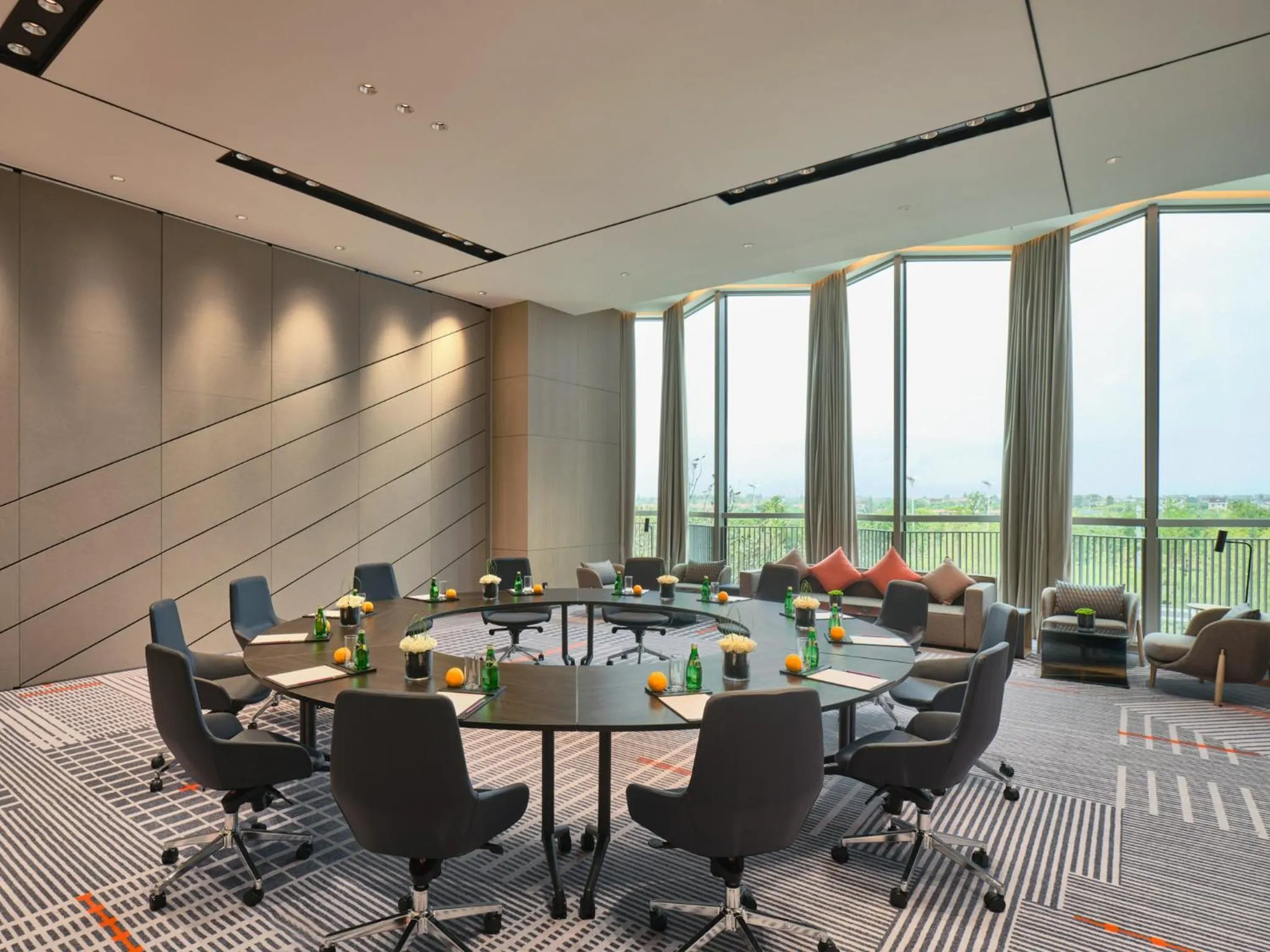 Meeting/conference room in Crowne Plaza Qidong by IHG
