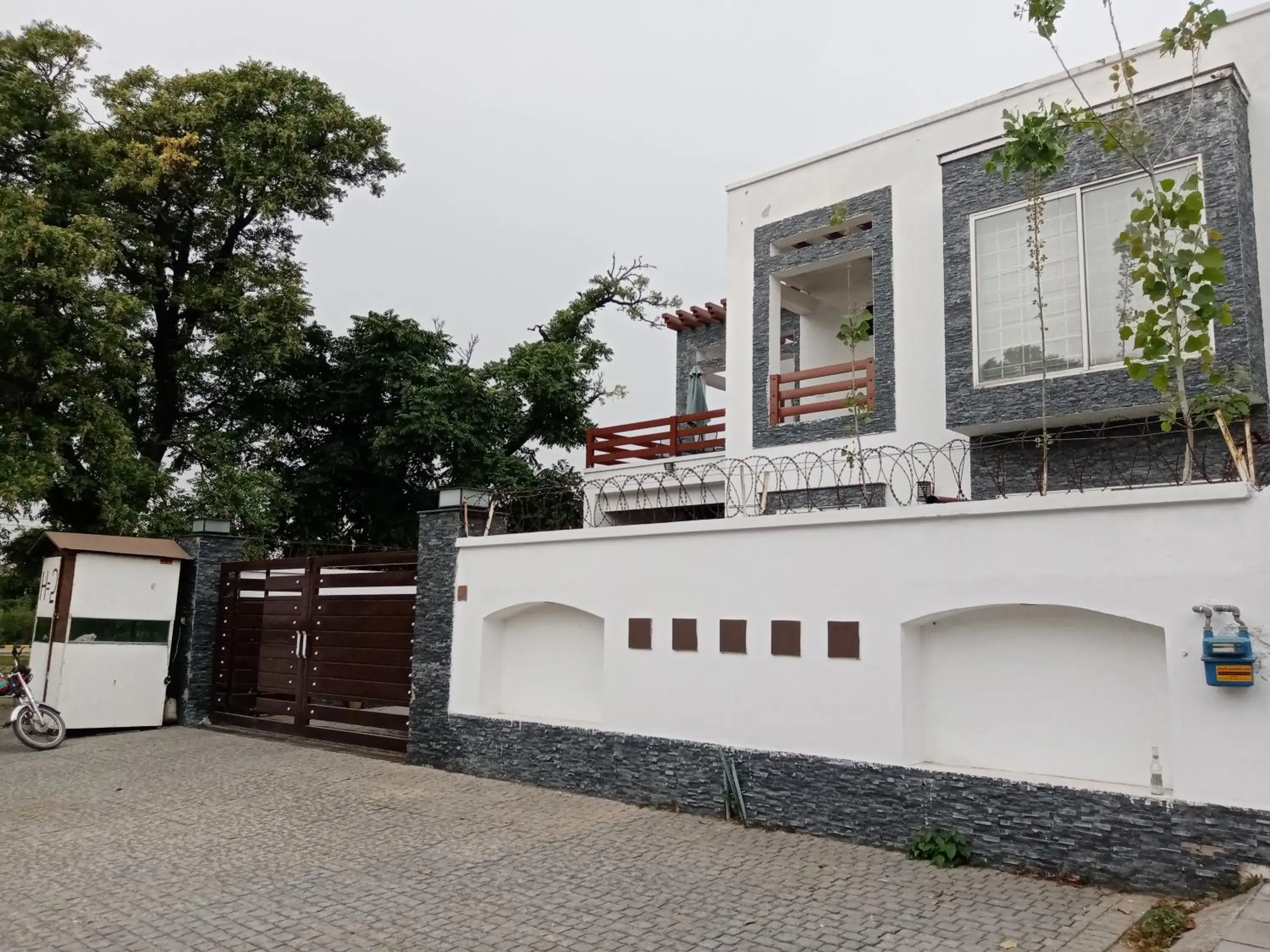 Crosswinds Guest House Crosswinds Guest House