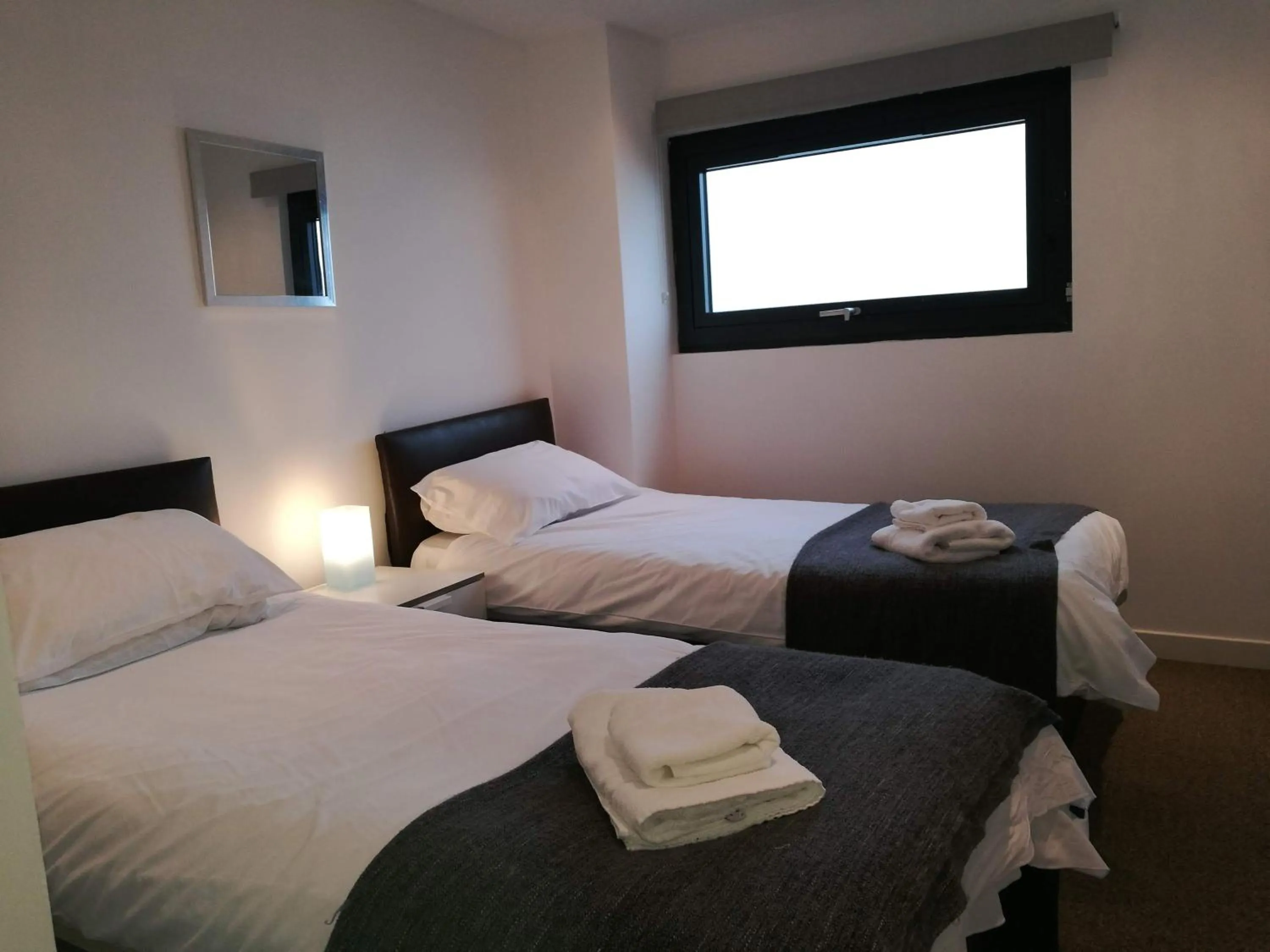 Bedroom, Bed in Glasgow Central Riverview Luxury Apartment (Sleeps upto 8)