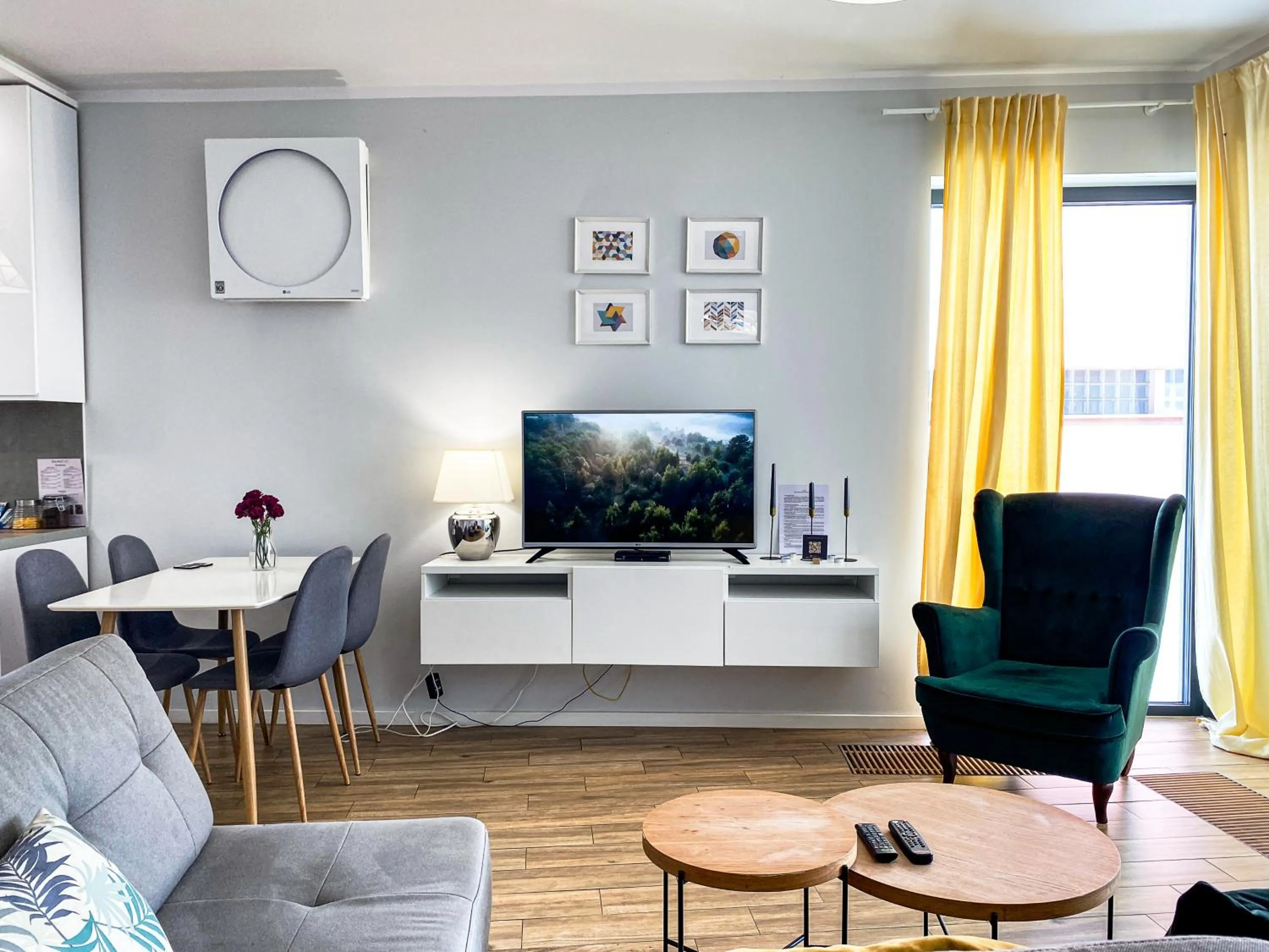 Communal lounge/ TV room in BP I Premium